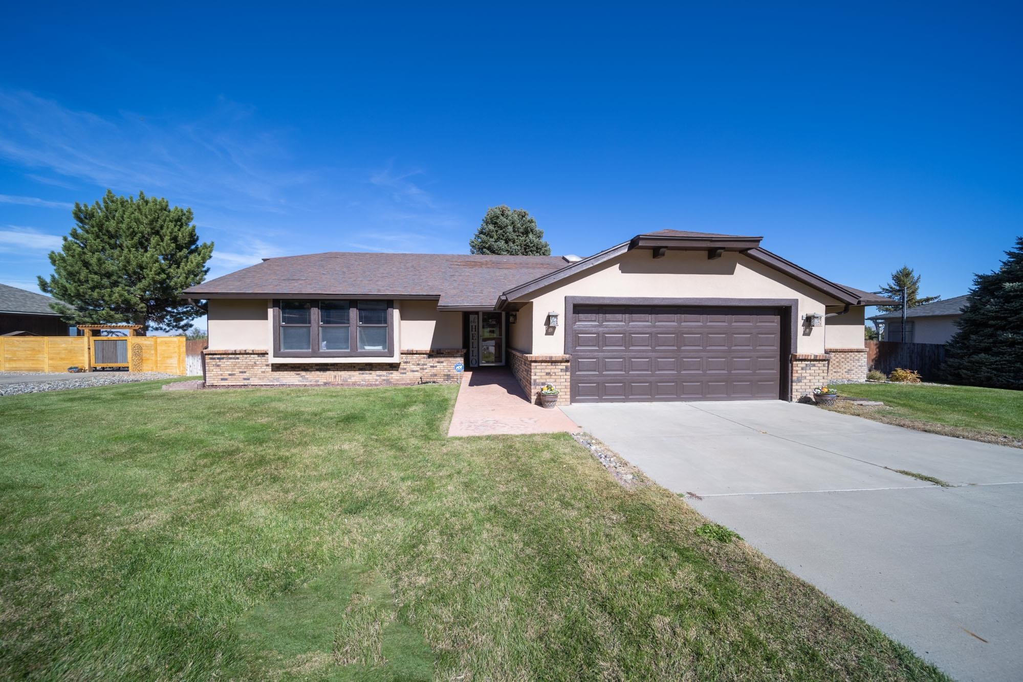468 Tiara Drive Property Photo 1