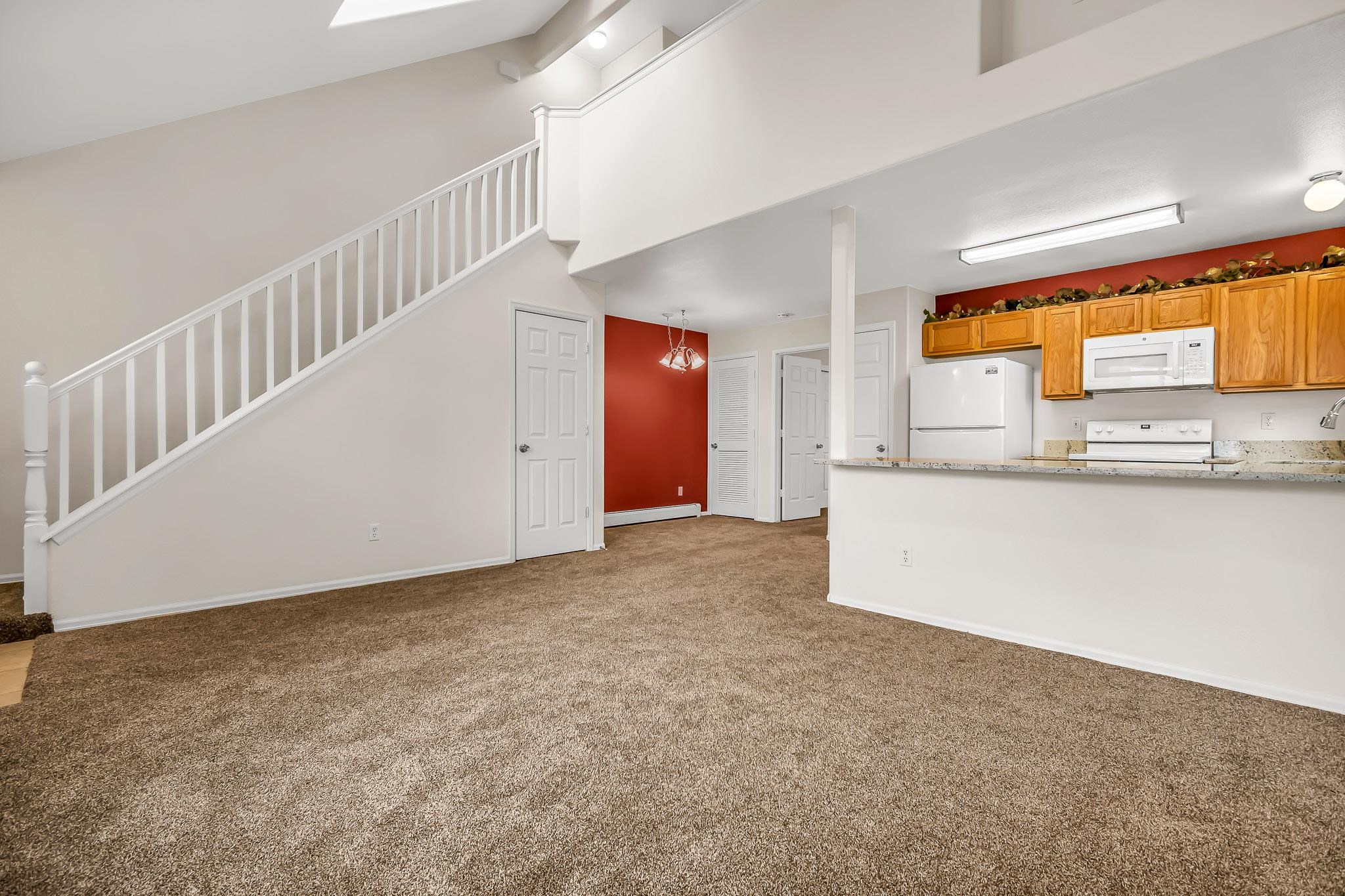 478 Cedar Glen Way Property Photo 4