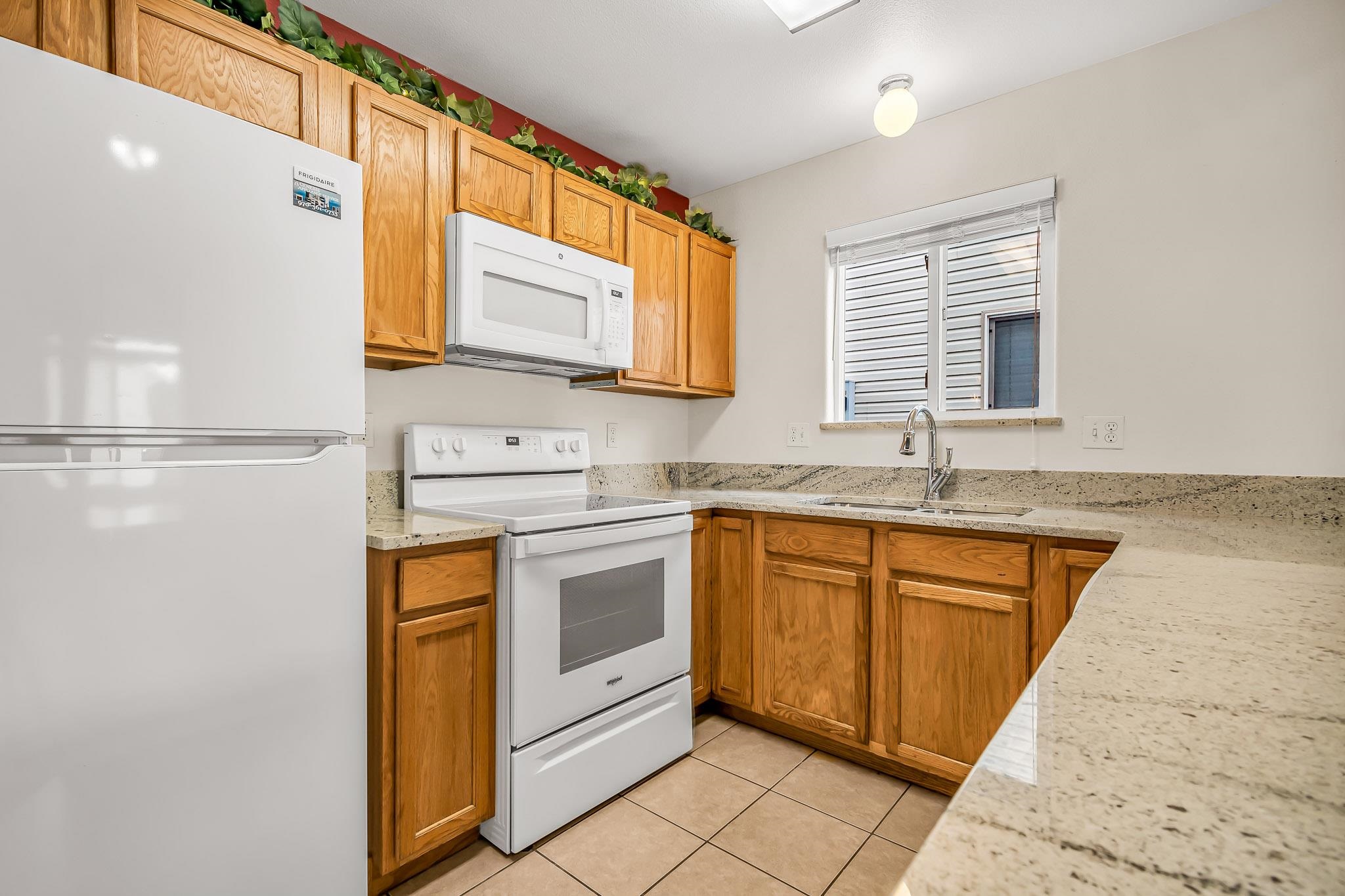 478 Cedar Glen Way Property Photo 6