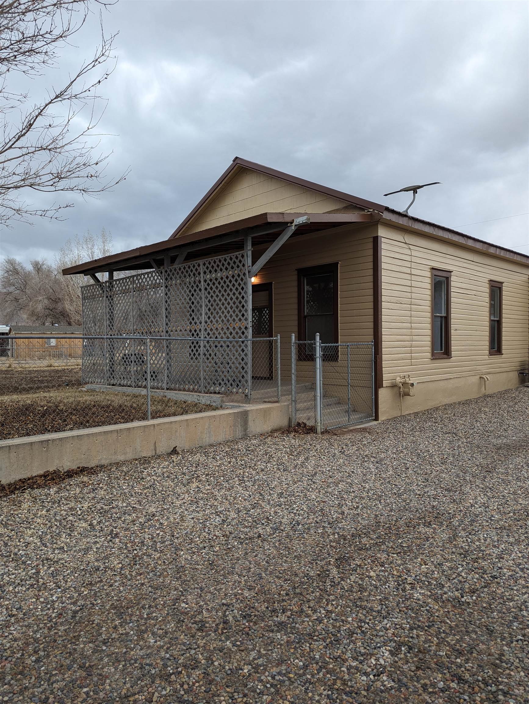 436 Lois Street Property Photo 1