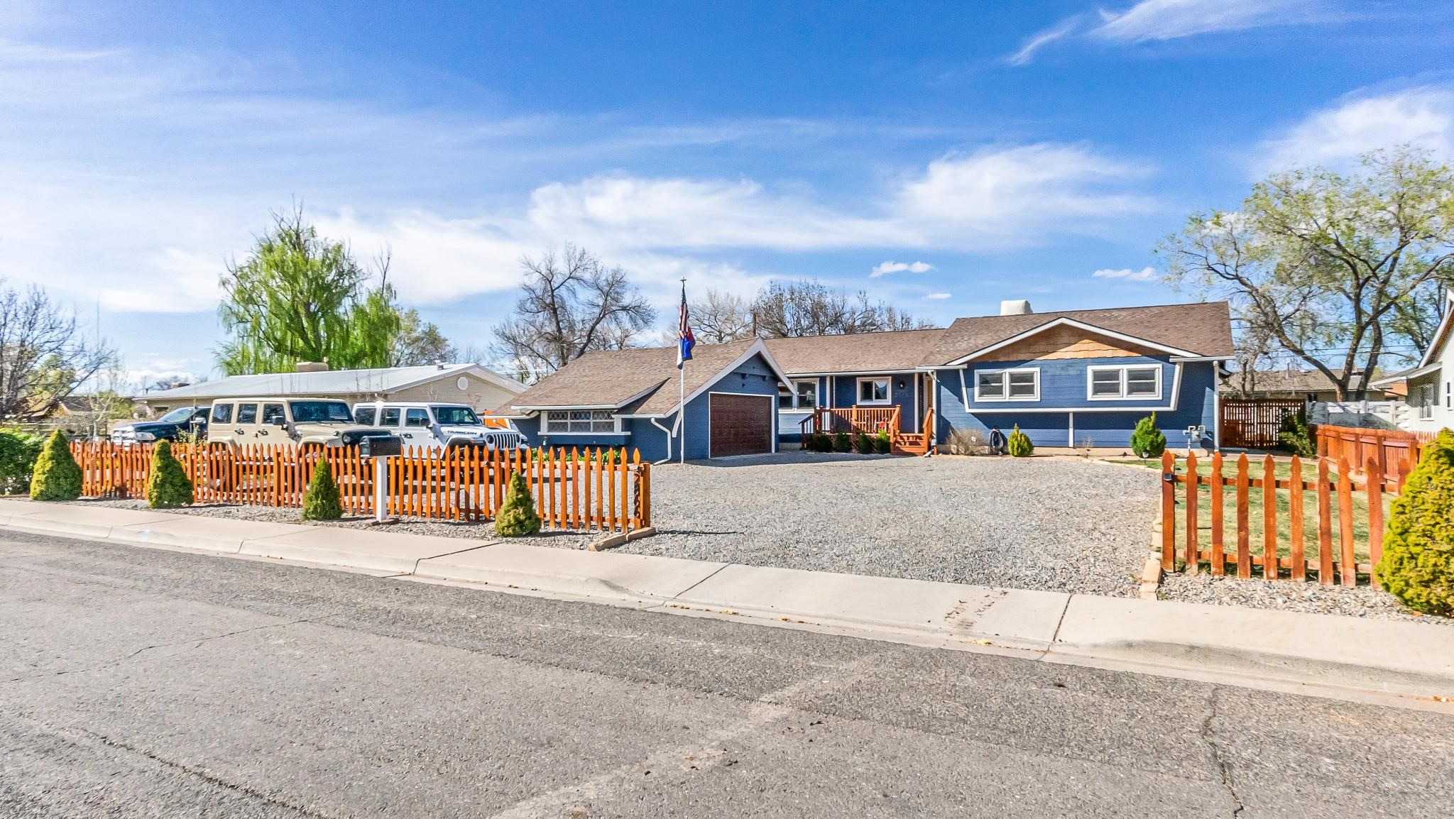 2866 Elm Avenue Property Photo 1