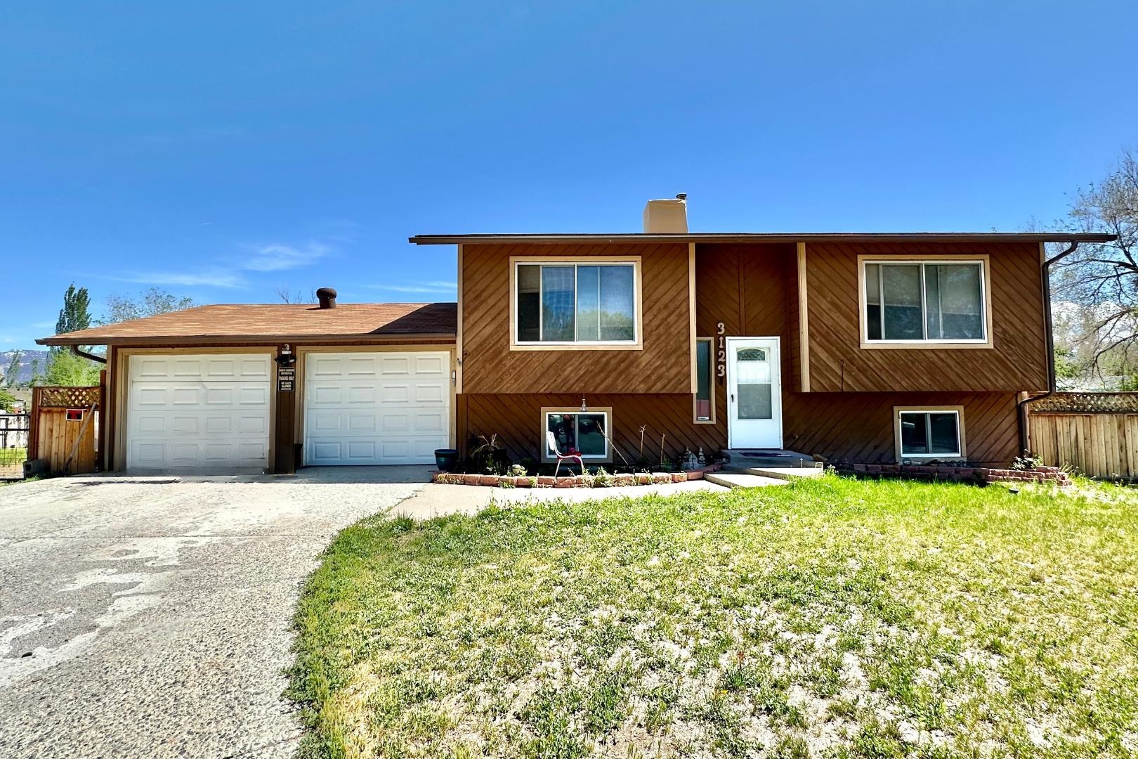 3123 Parkland Court Property Photo 1