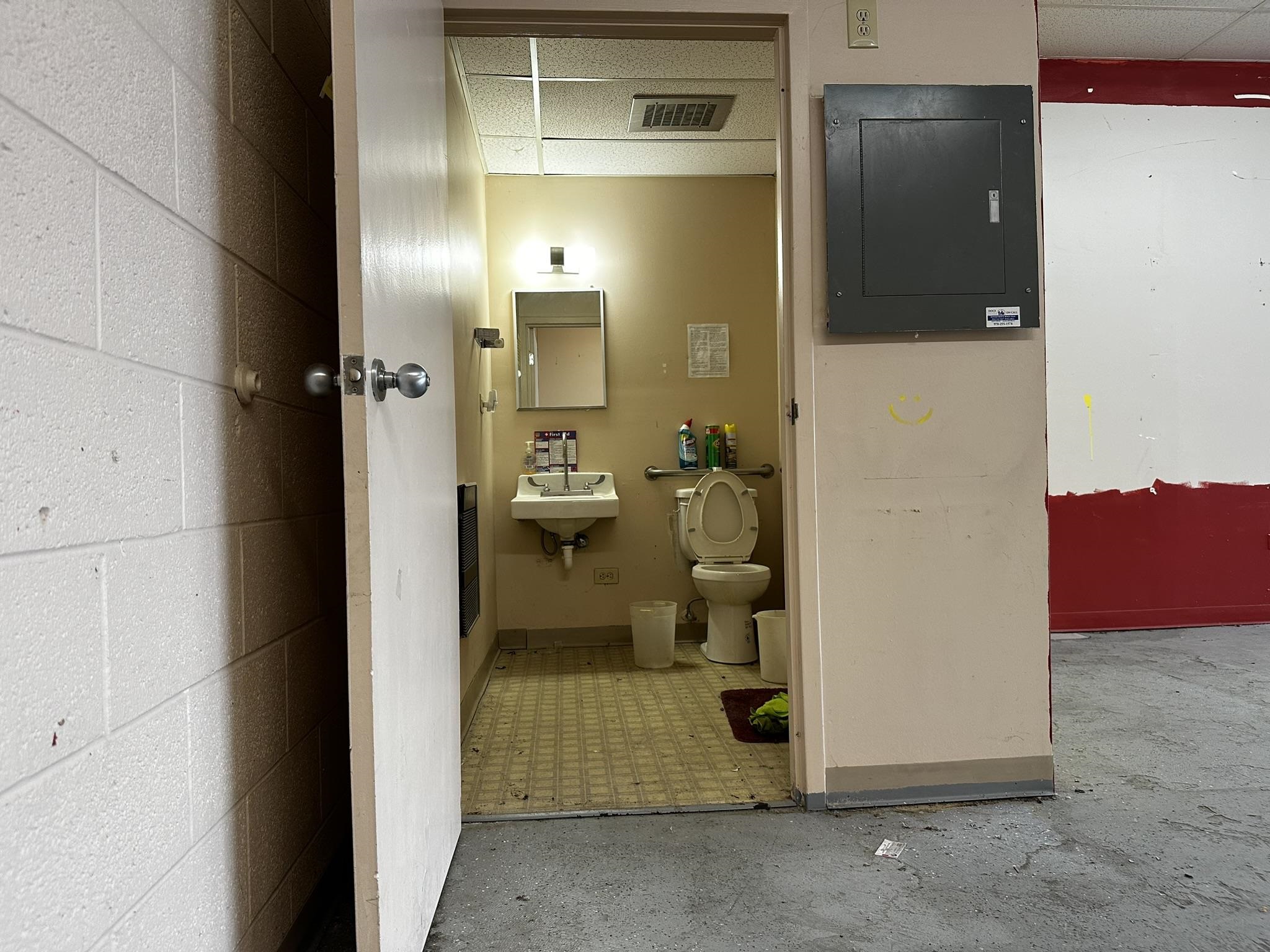 569 32 Road Property Photo 6
