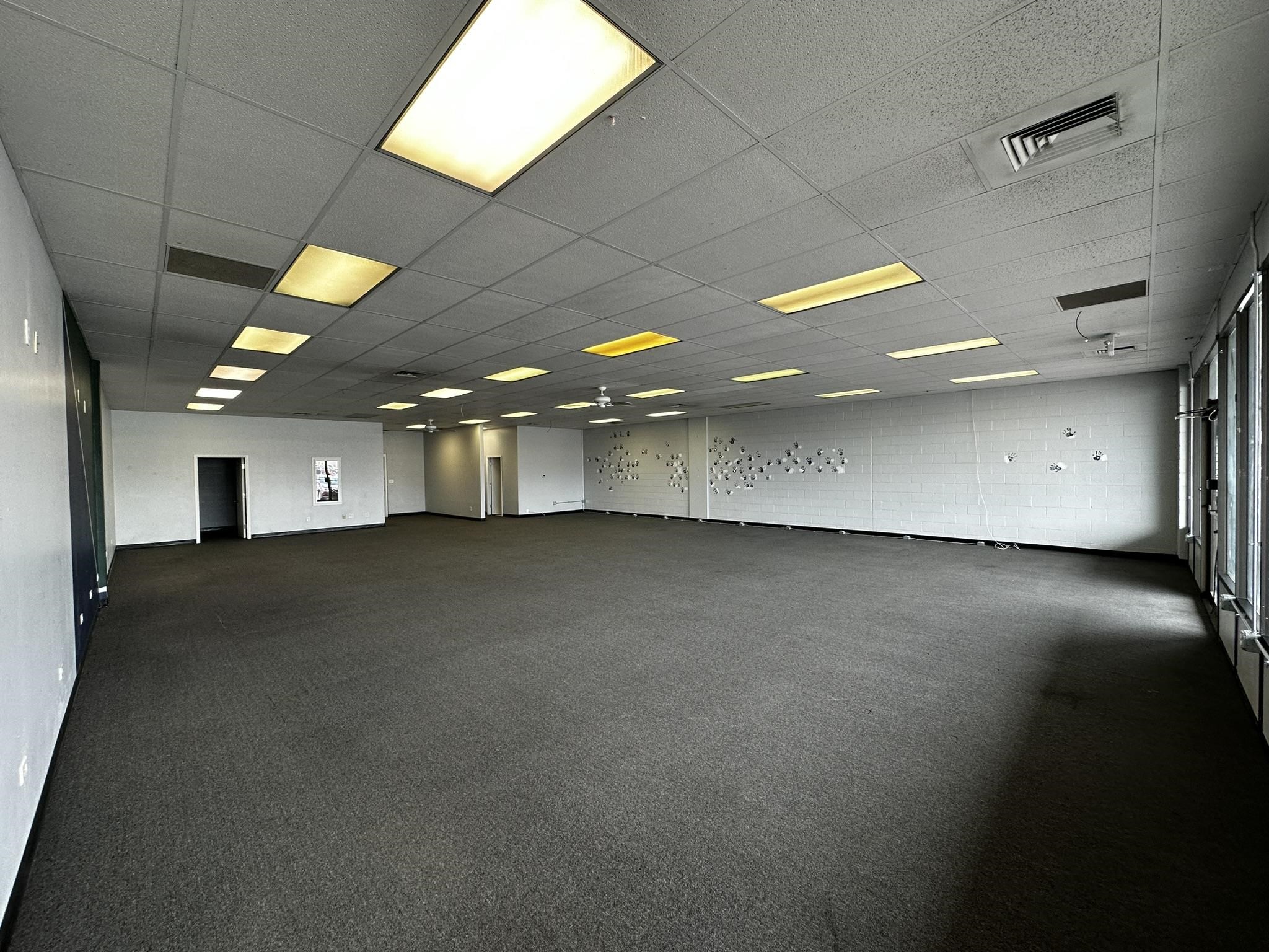 569 32 Road Property Photo 4