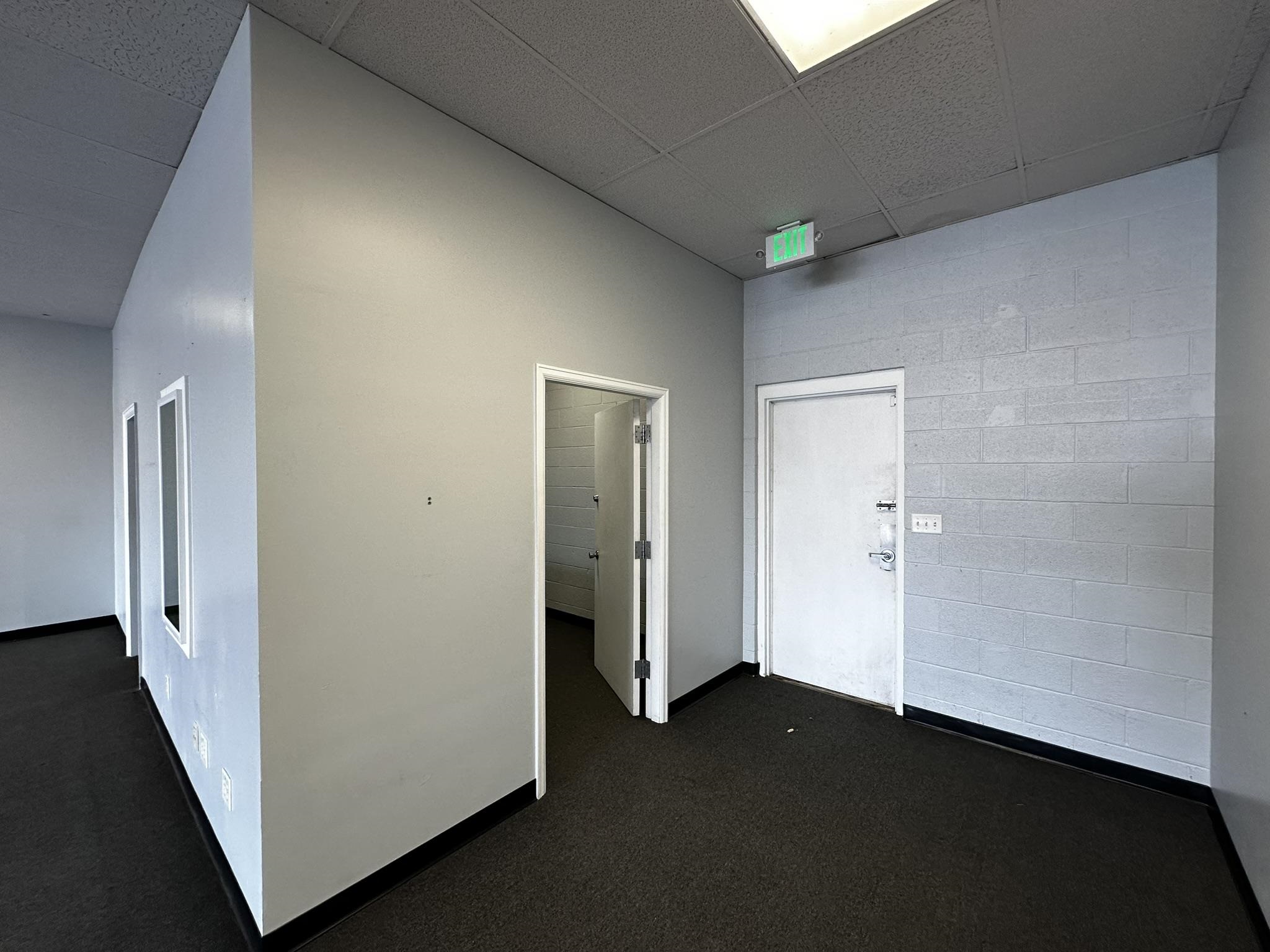 569 32 Road Property Photo 8