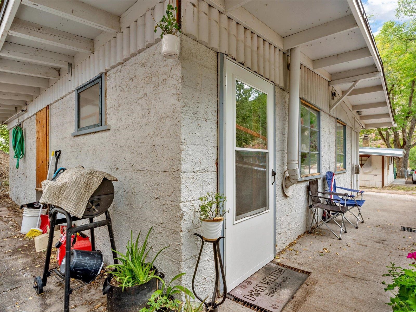 3110 S Grand Avenue Property Photo 24