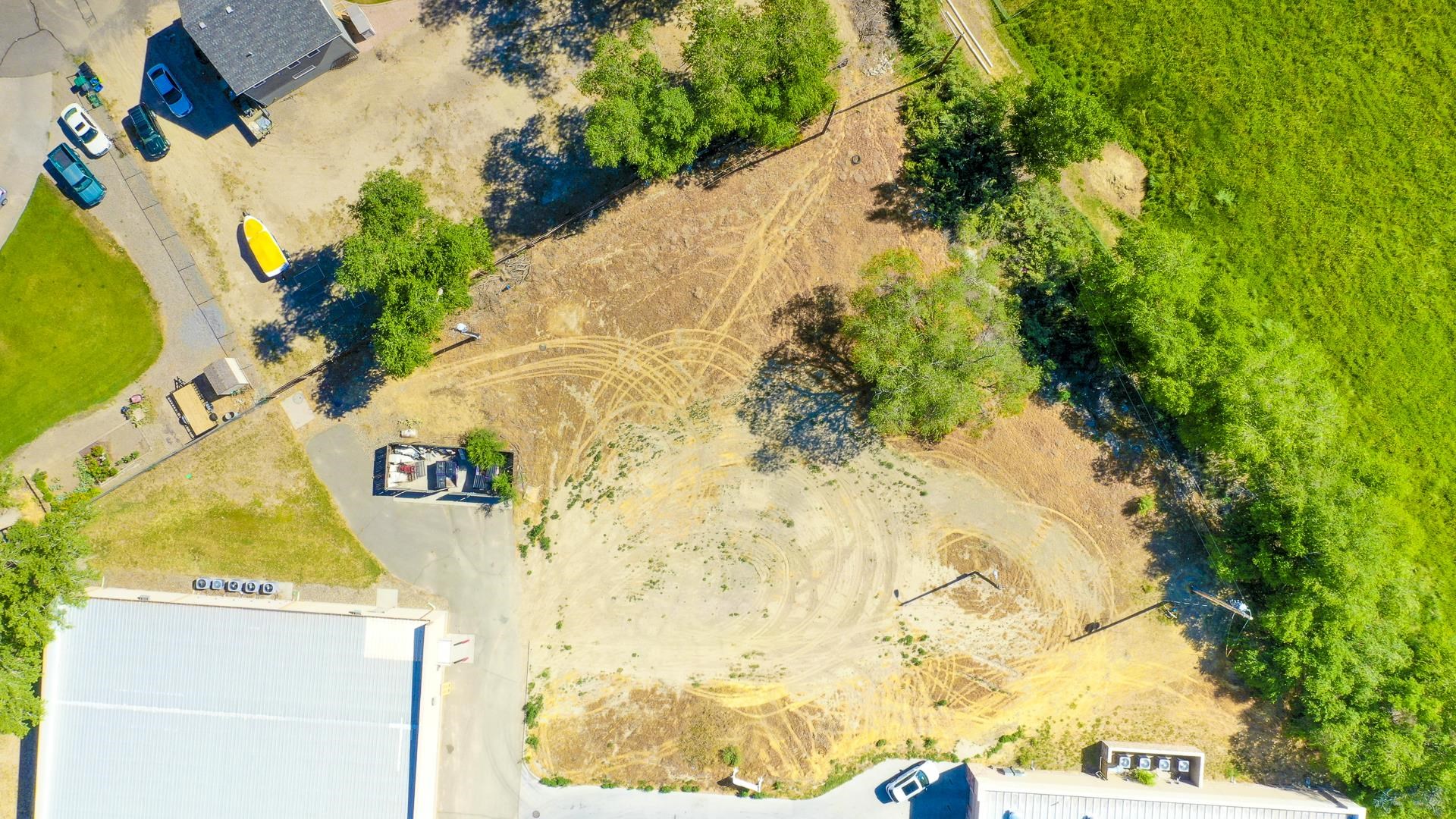1670 W Highway 6&50 Property Photo 3