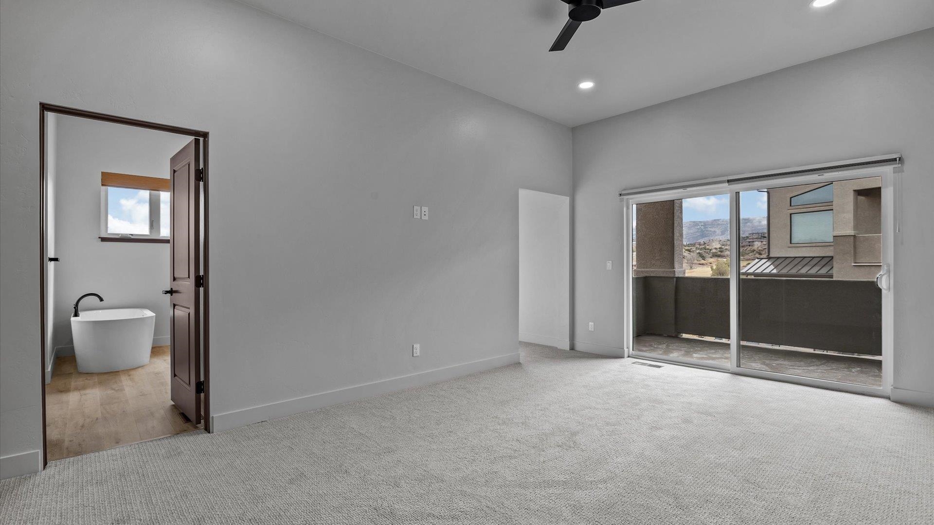 392 W Ridges Boulevard Property Photo 17