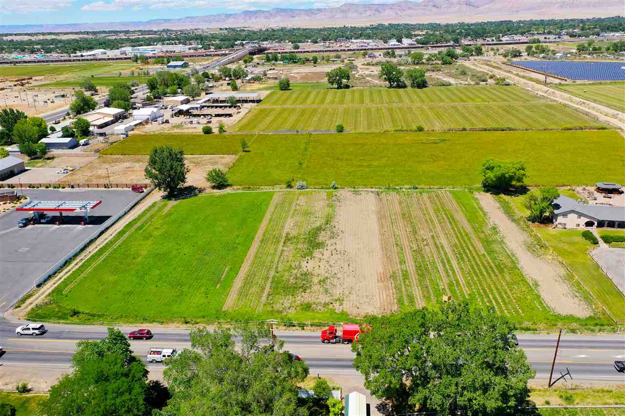 2912 D Road Property Photo 8