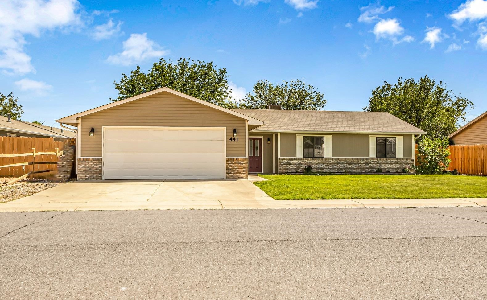 441 Osage Circle Property Photo 1