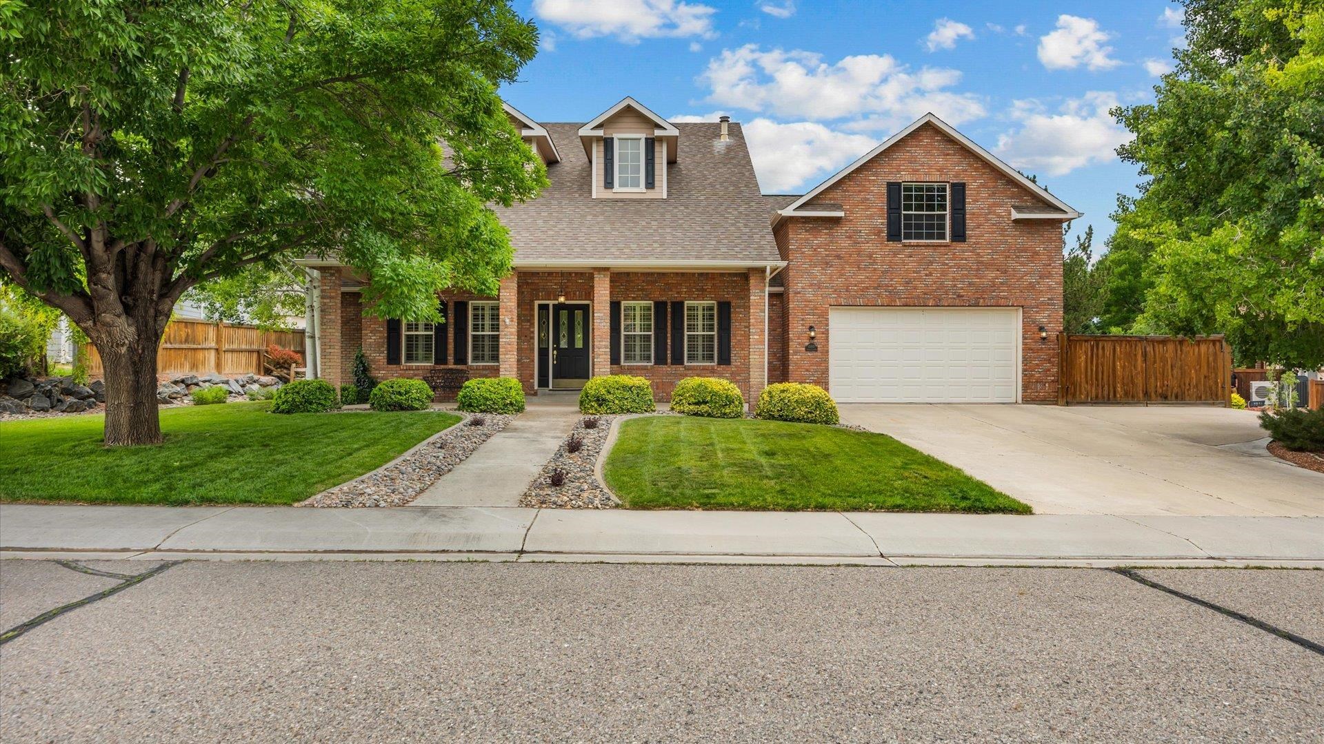 689 Country Meadows Drive Property Photo 1