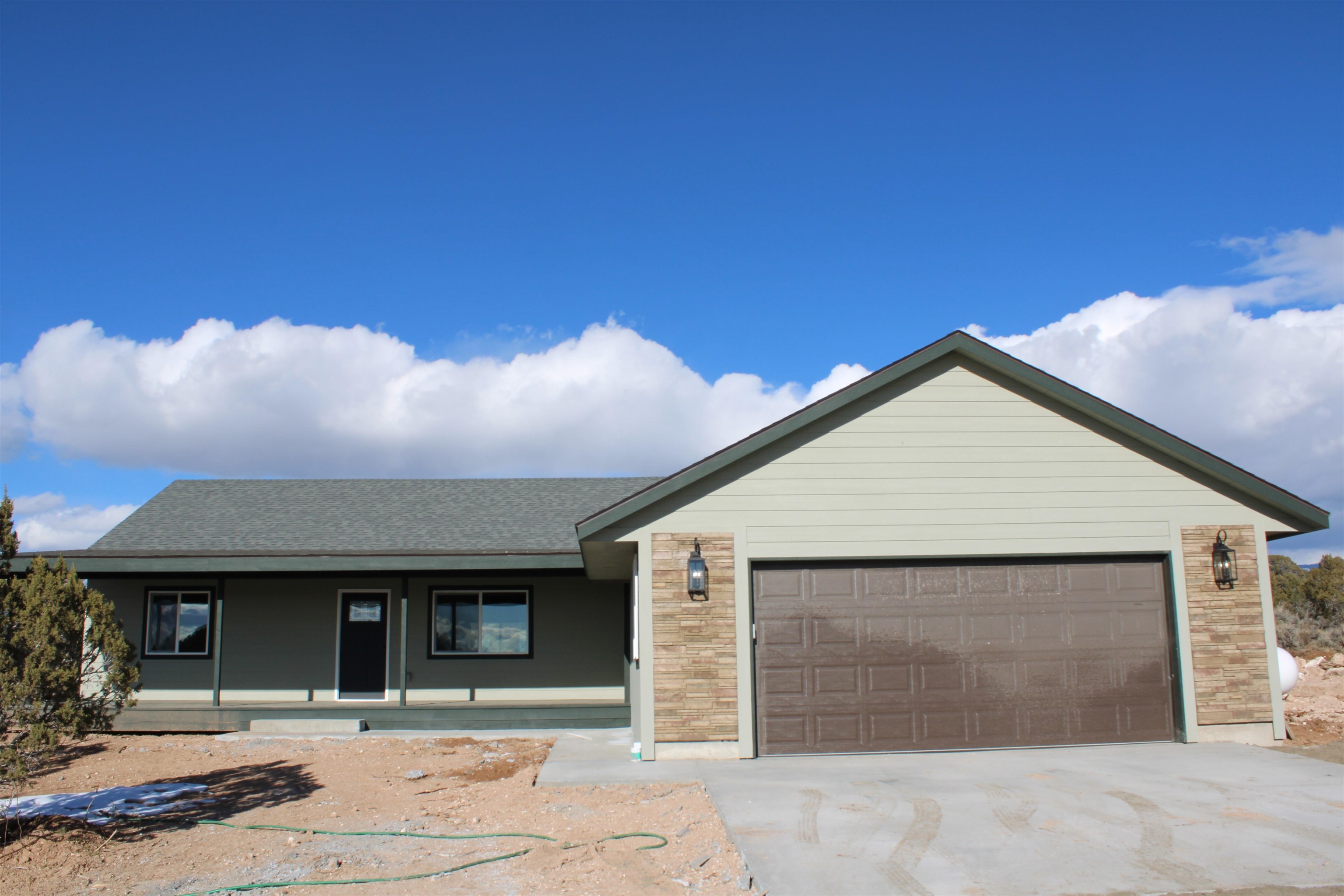 25059 Cedar Mesa Road Property Photo