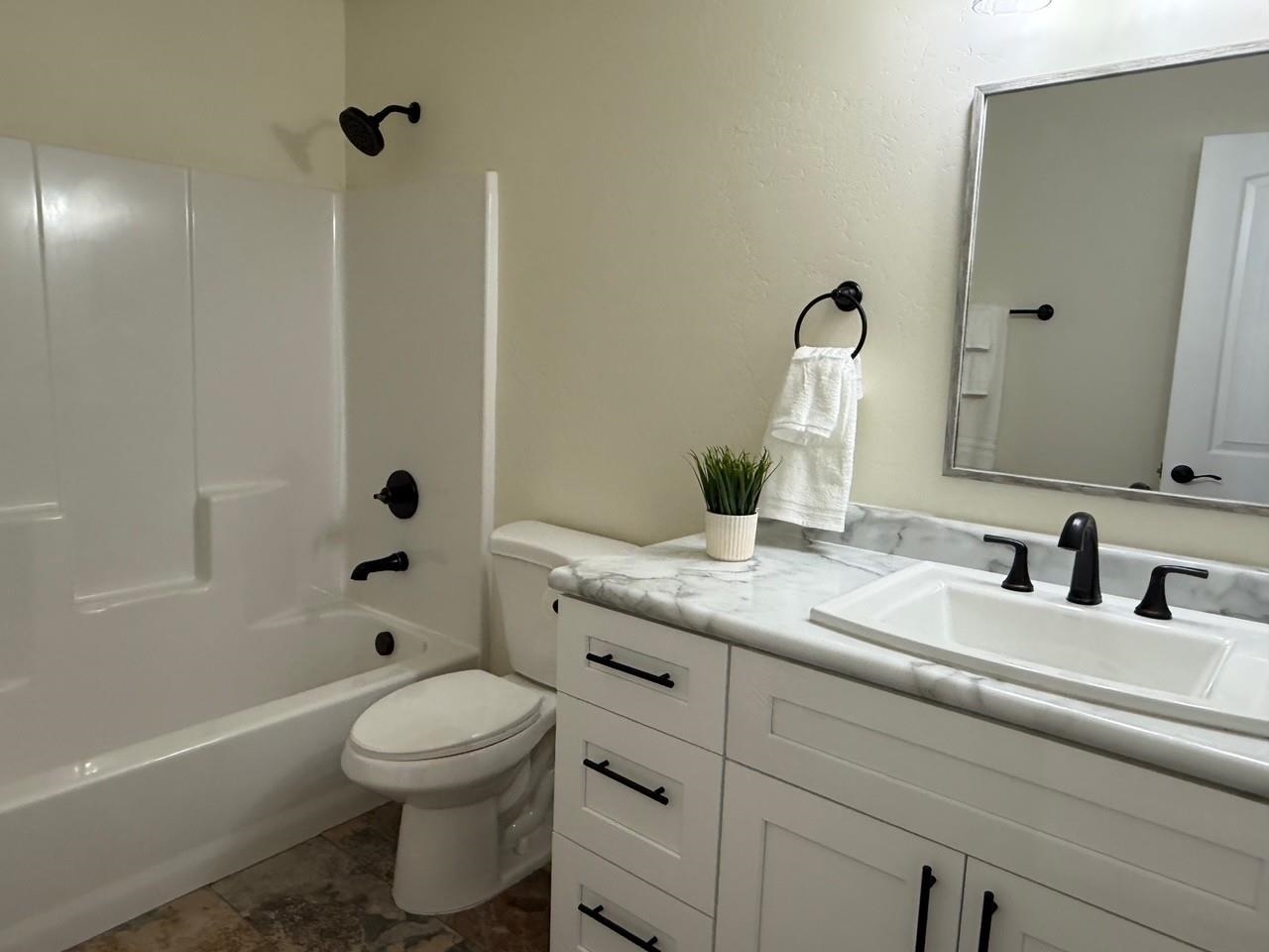 25059 Cedar Mesa Road Property Photo 18