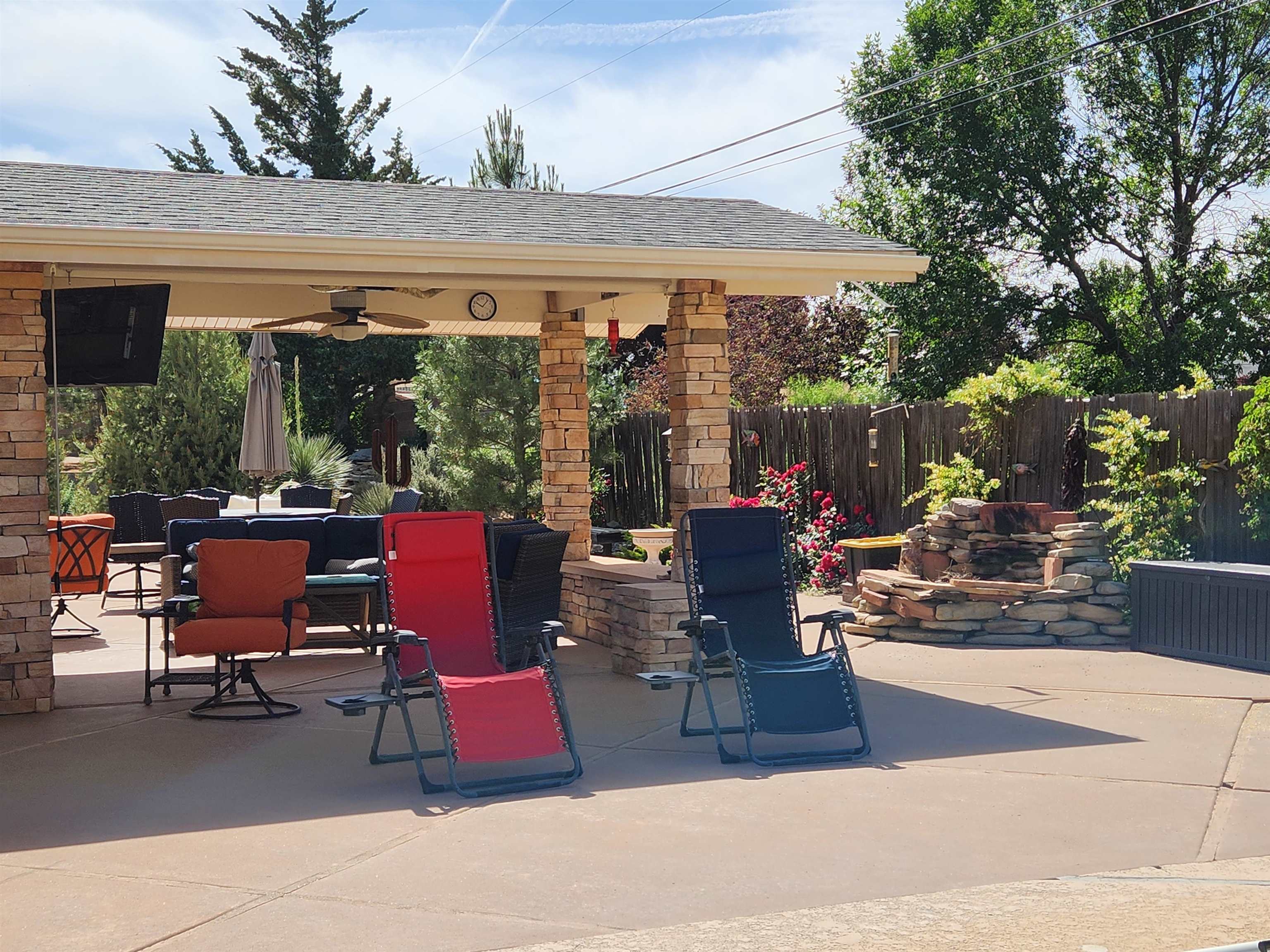 685 Crestridge Drive Property Photo 17