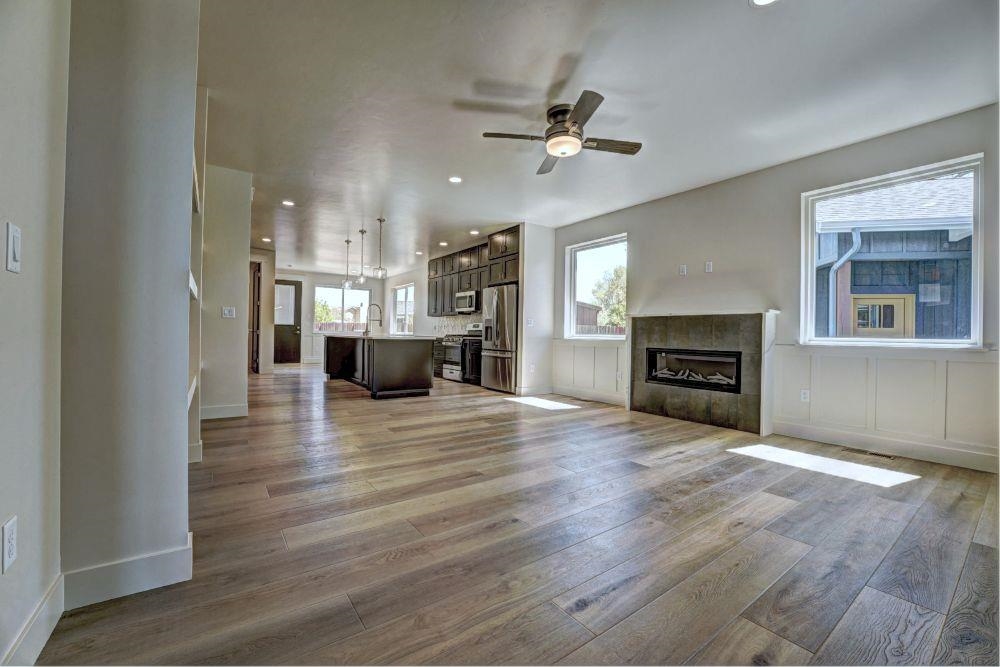 921 Caledonia Court Property Photo 4