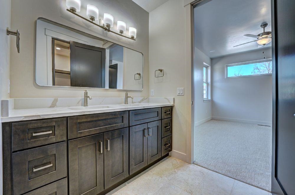 921 Caledonia Court Property Photo 21