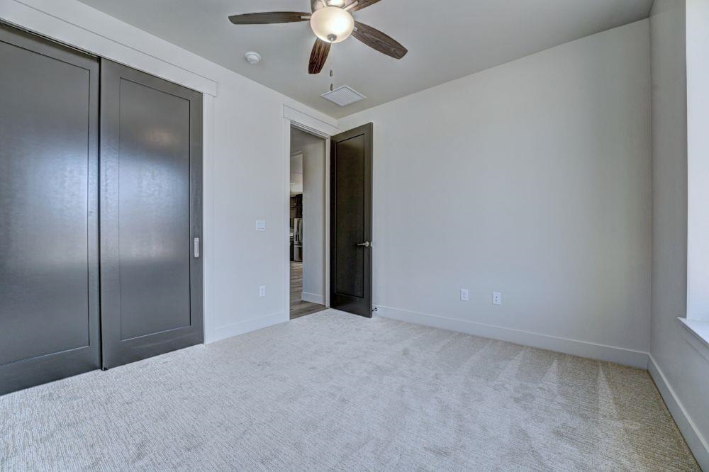 921 Caledonia Court Property Photo 25