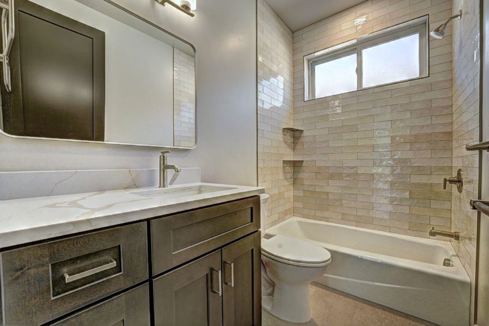 921 Caledonia Court Property Photo 28