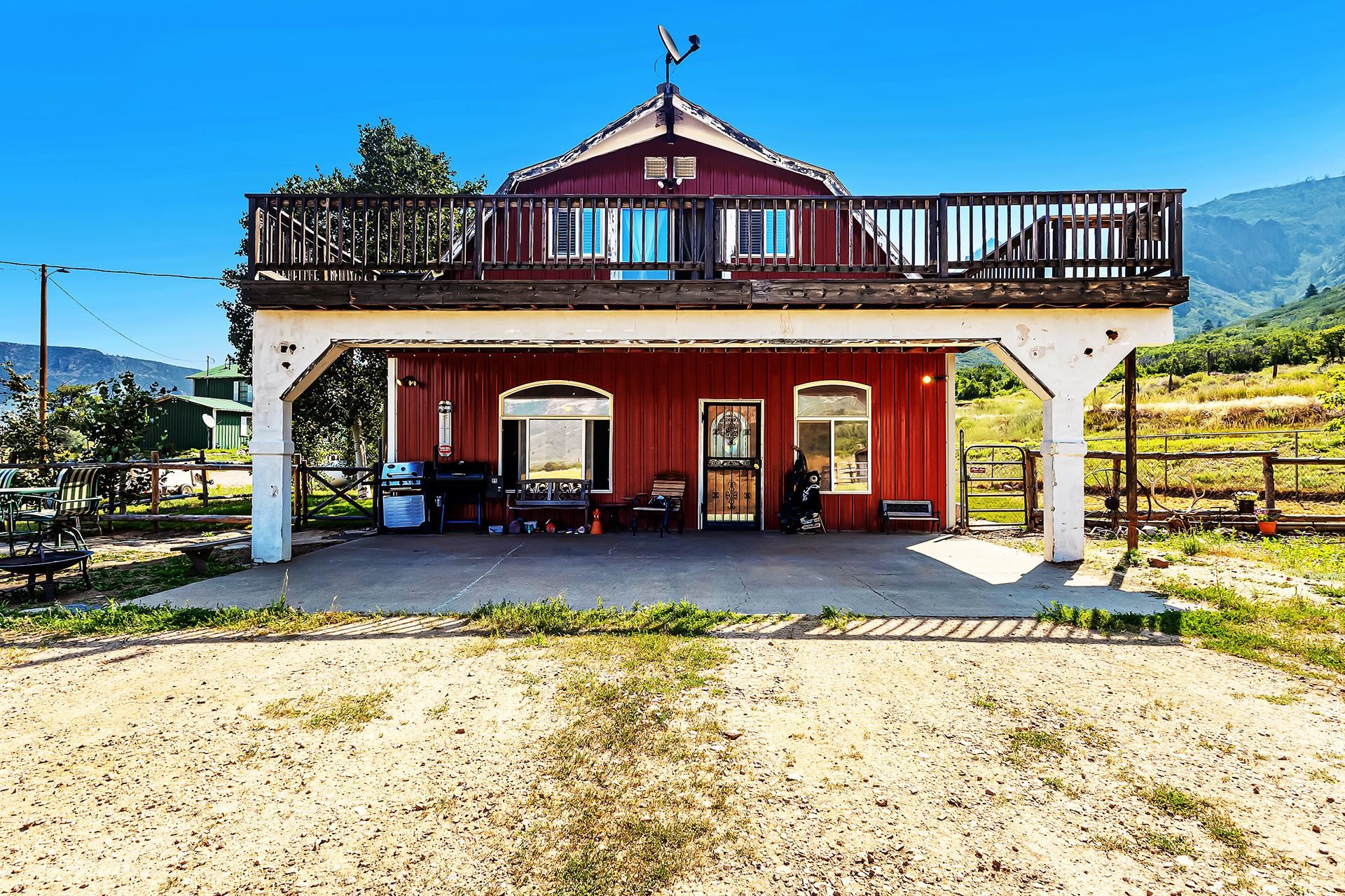 26101 Highway 141 Property Photo 8