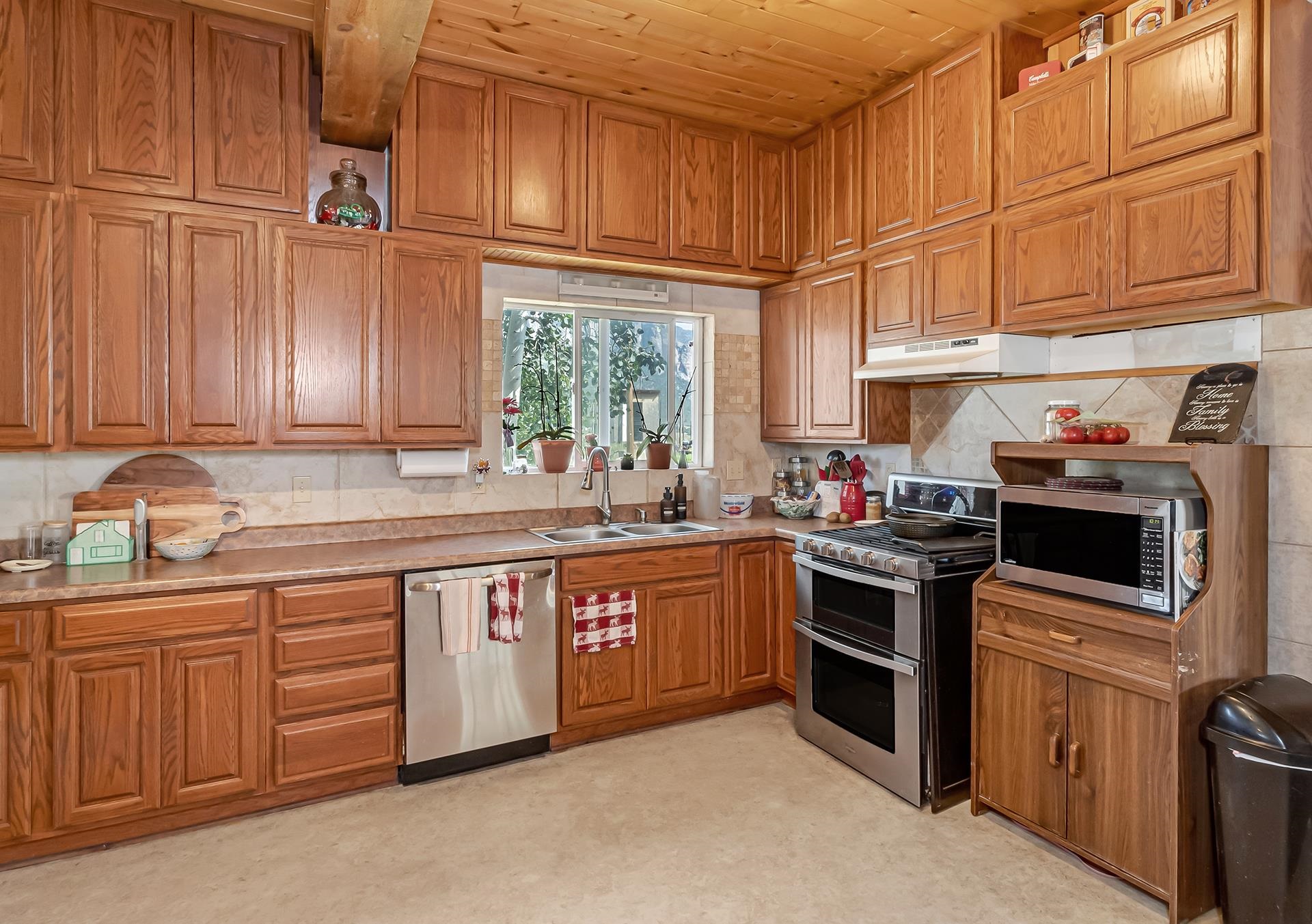 26101 Highway 141 Property Photo 15