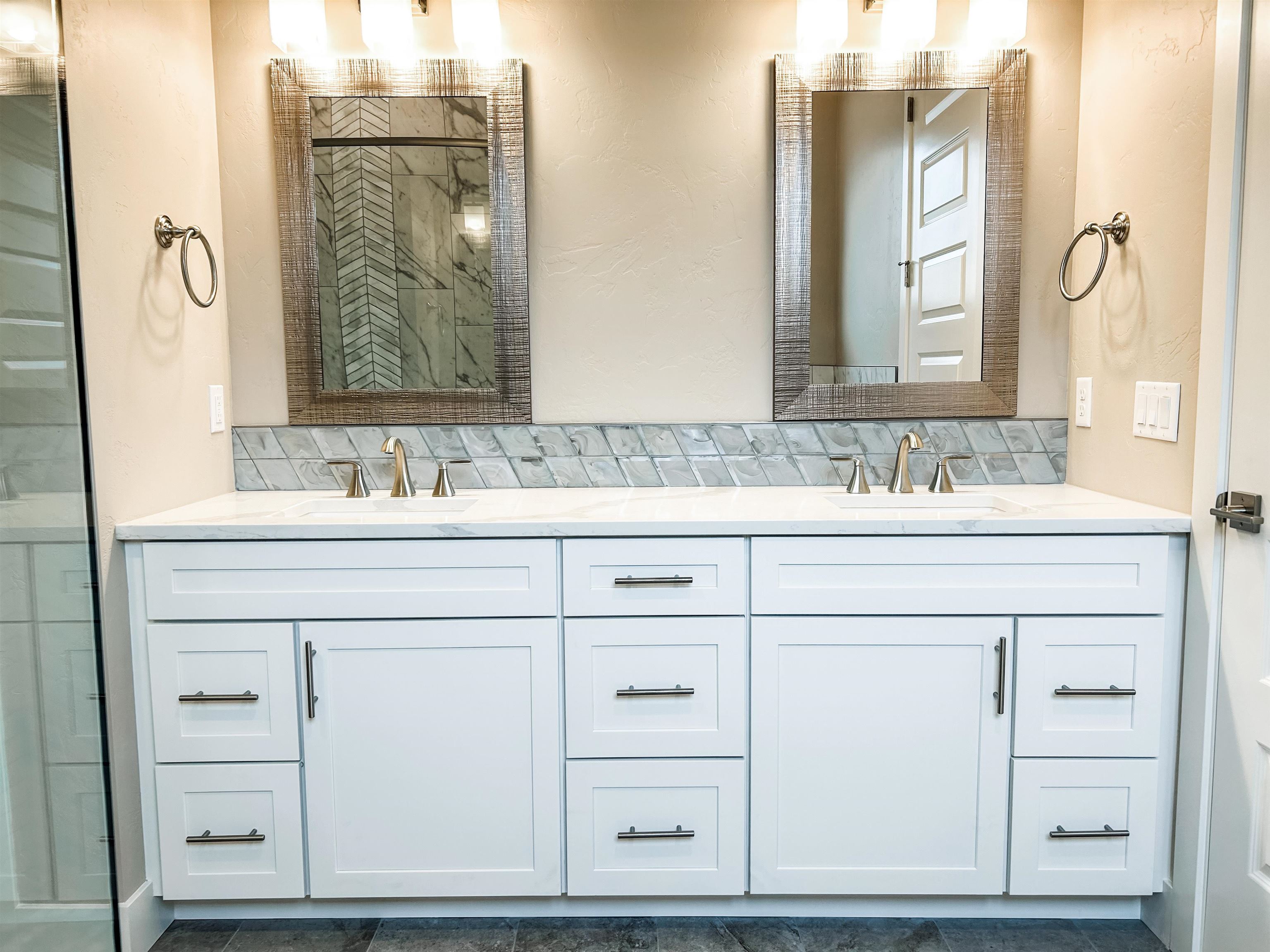 2594 Jay Court Property Photo 10