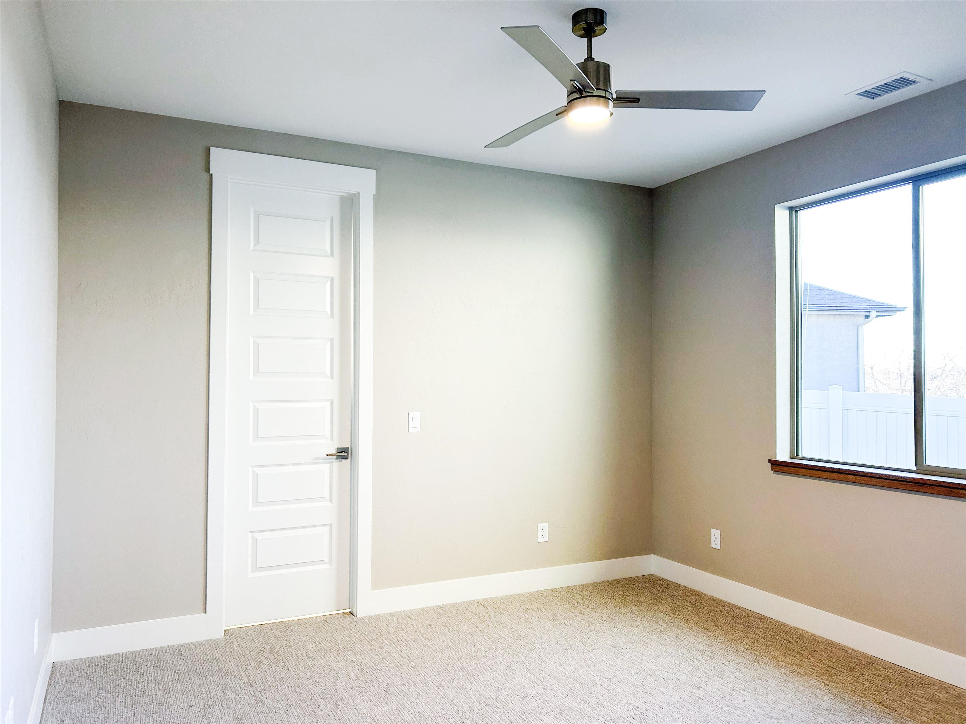 2594 Jay Court Property Photo 25