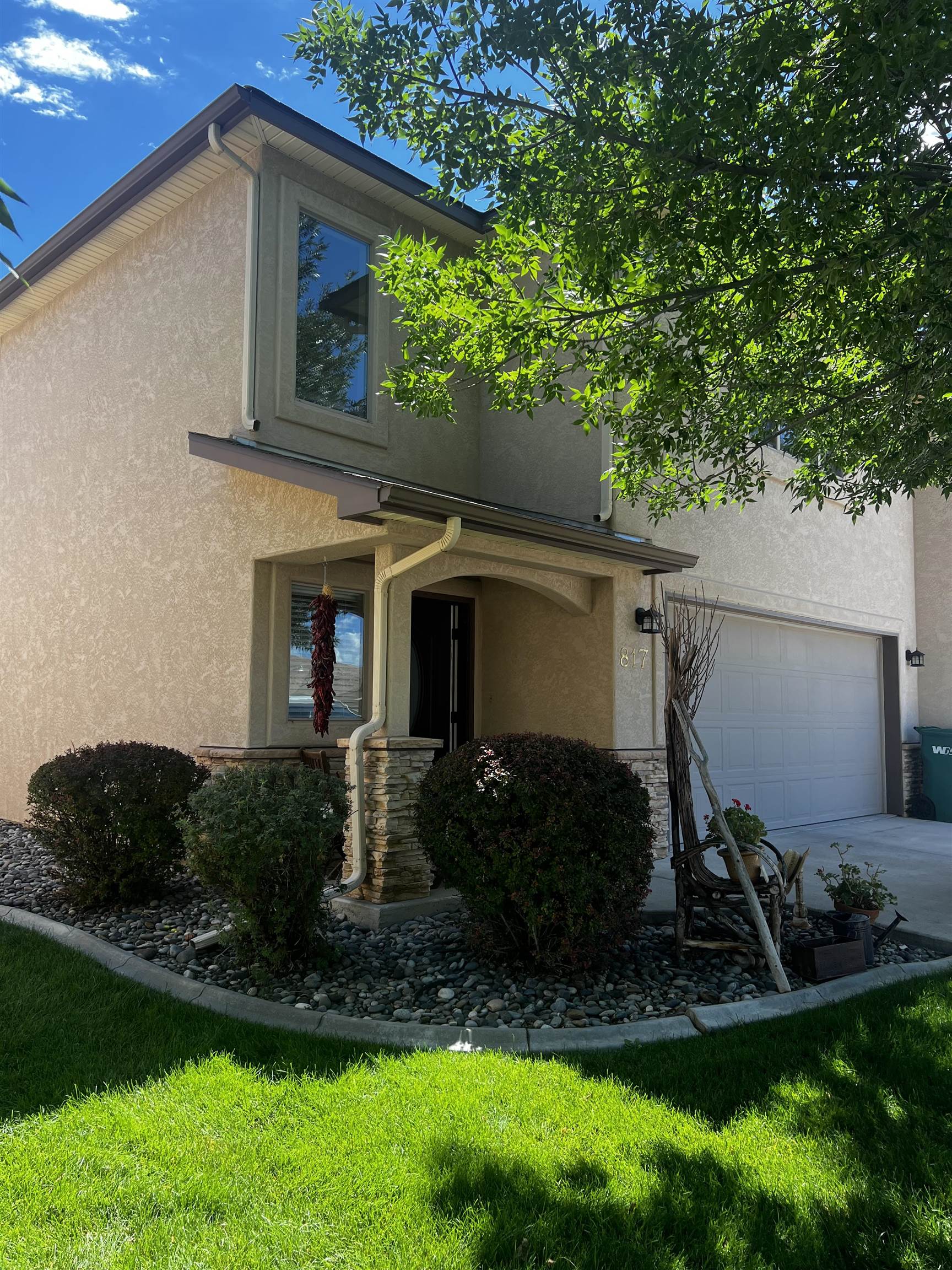 817 Montclair Drive Property Photo 1