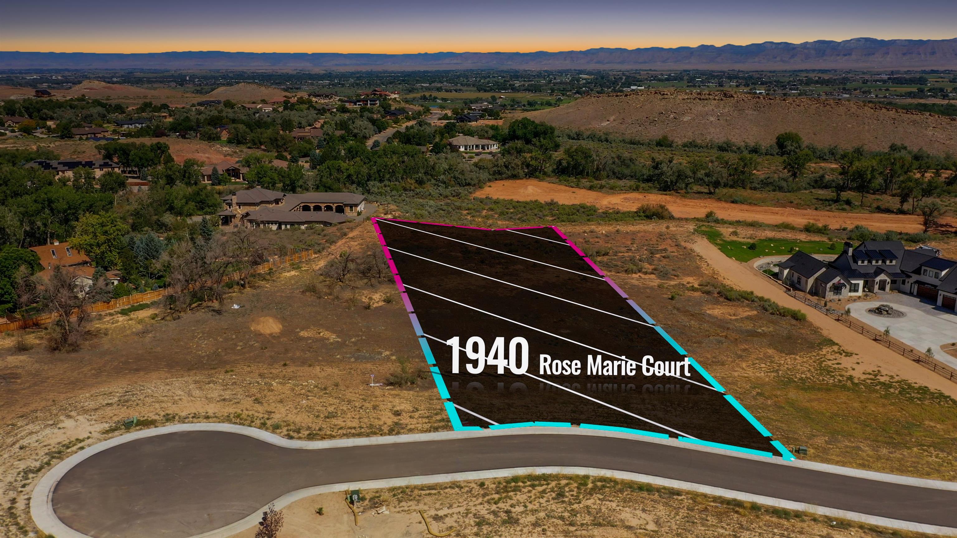 1940 Rose Marie Court Property Photo 2