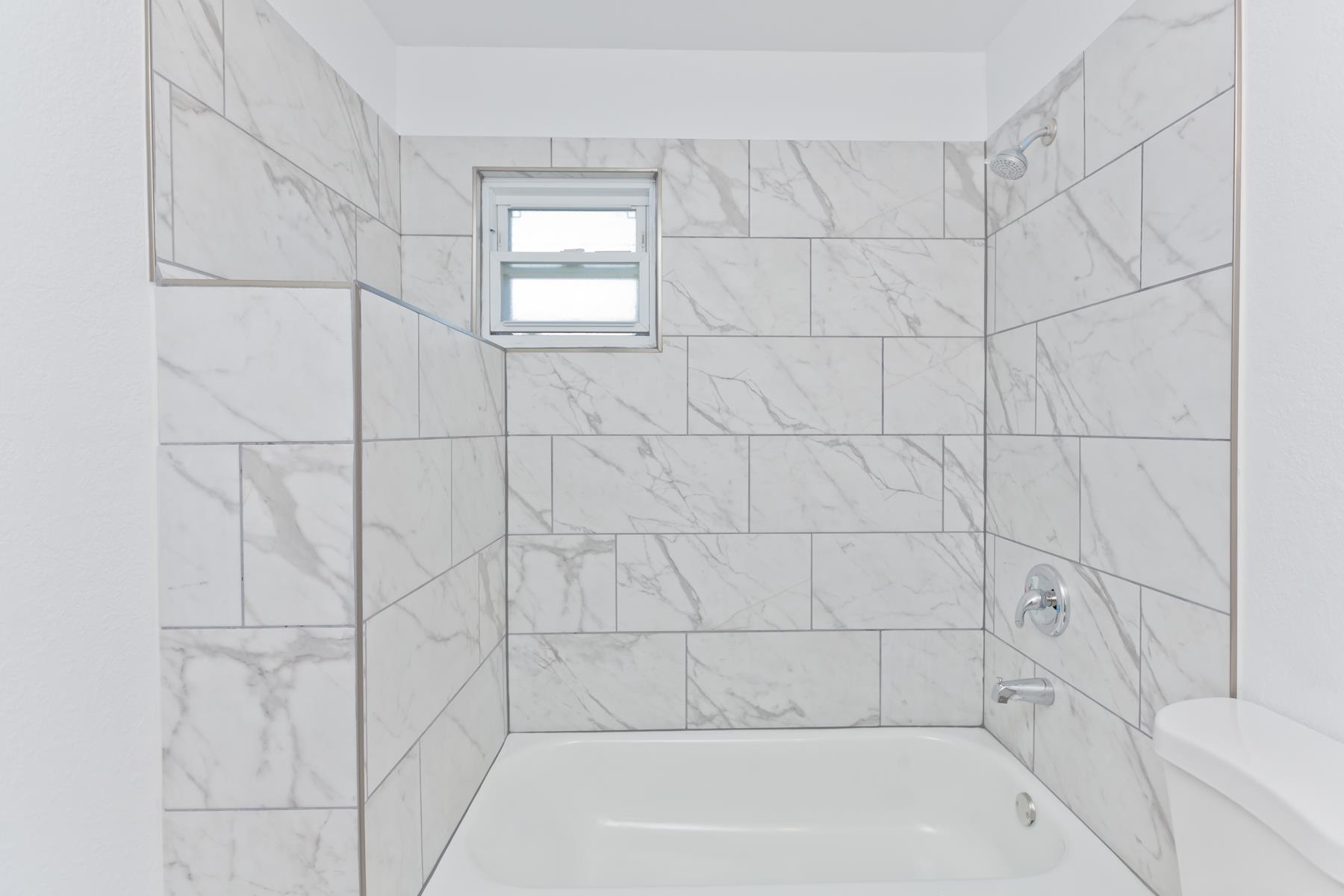 419 S Ash Street Property Photo 6