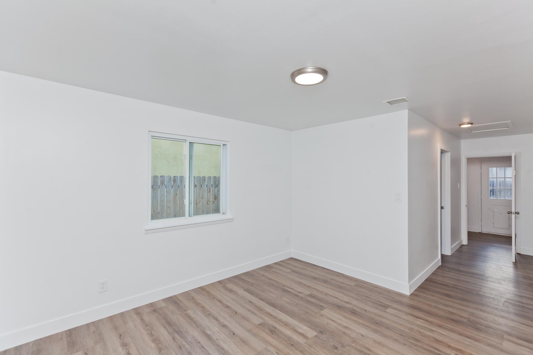 419 S Ash Street Property Photo 14