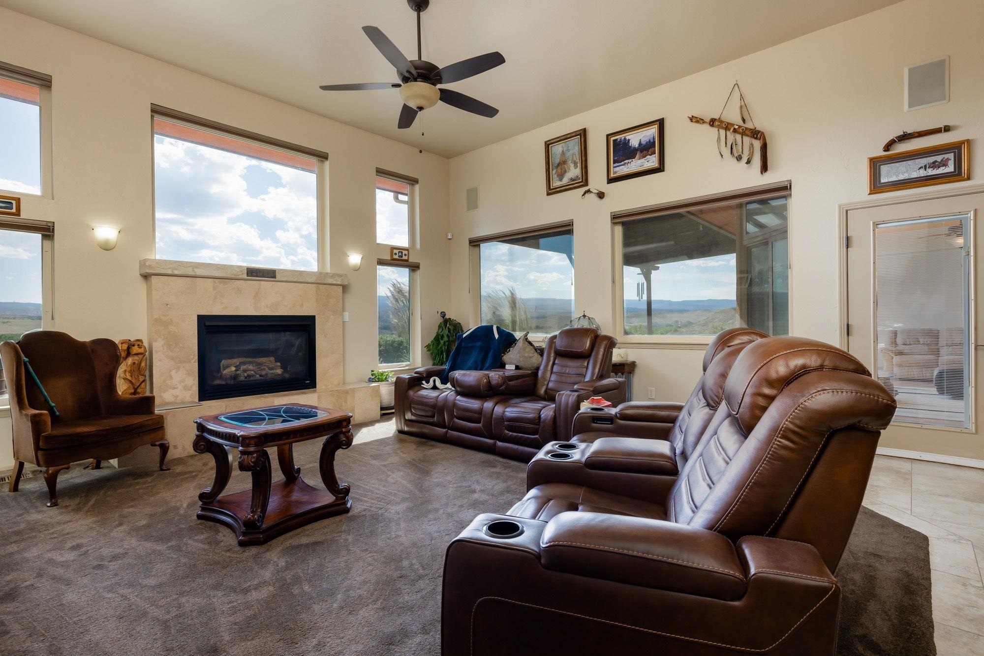 1525 Wapiti Way Property Photo 7