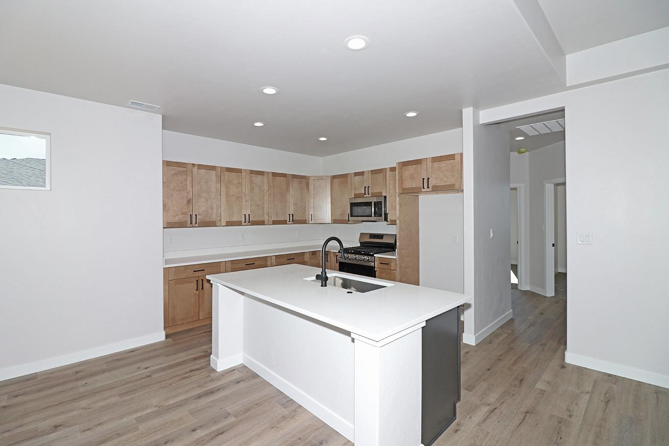 2958 Apollo Drive Property Photo 4