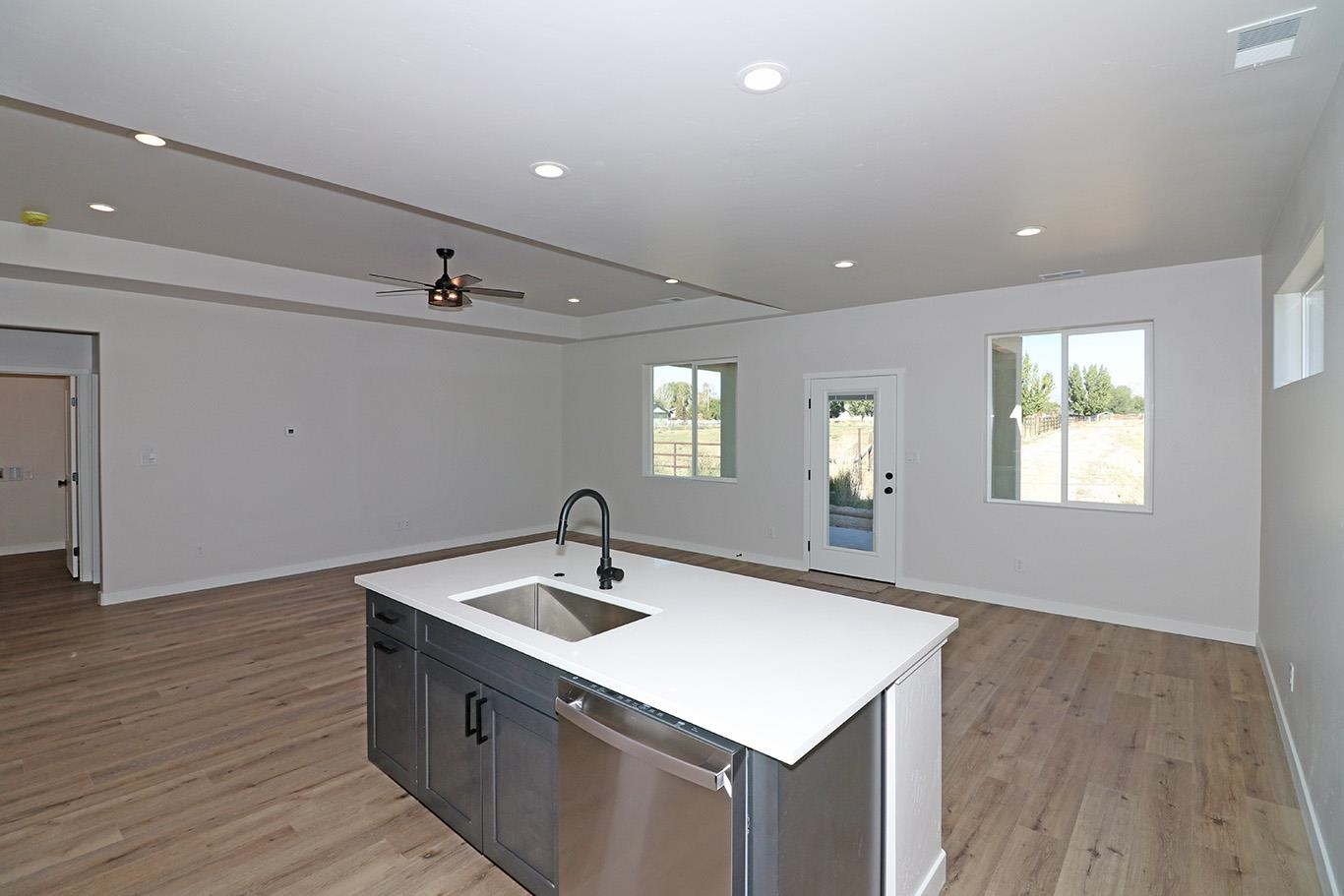 2958 Apollo Drive Property Photo 8
