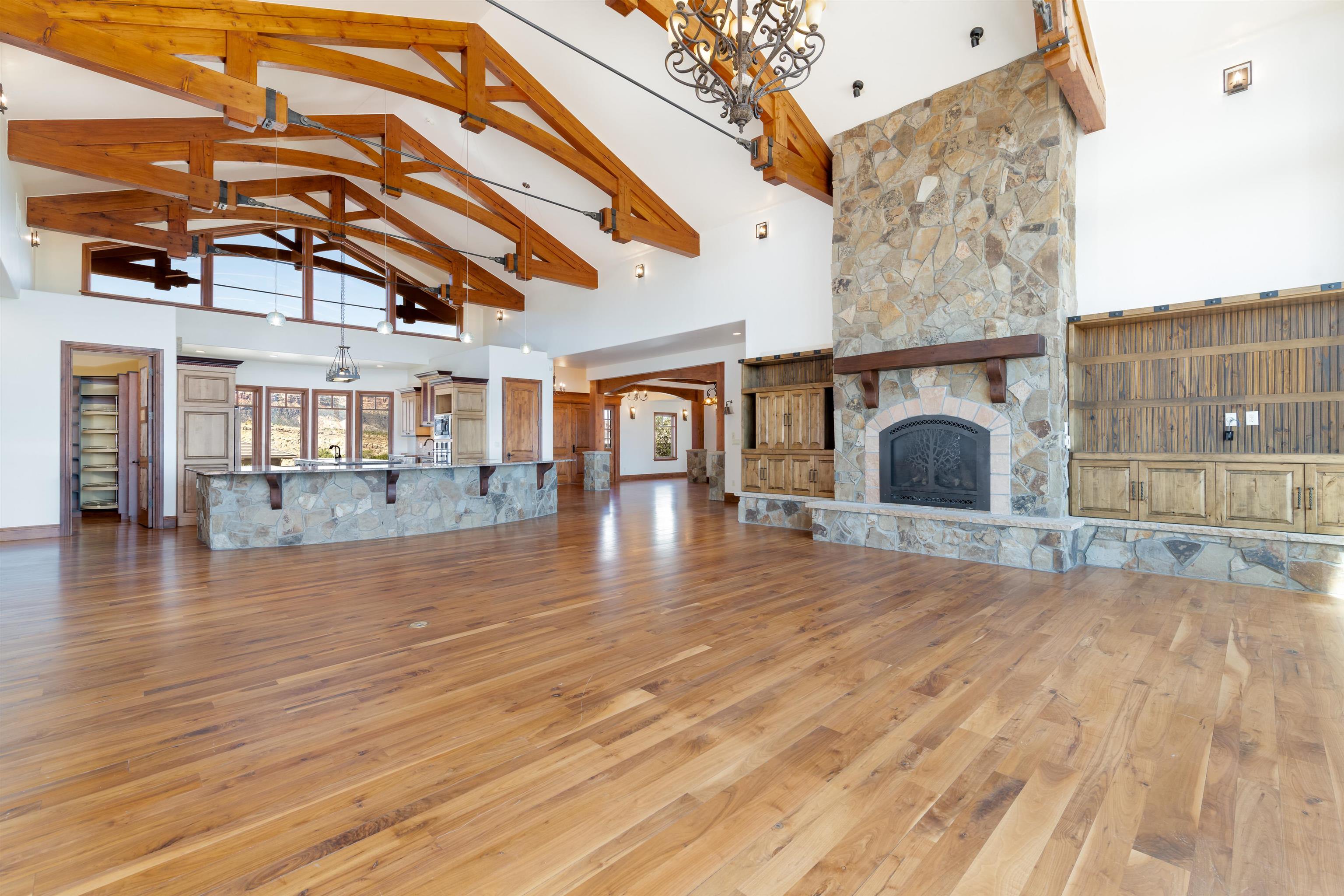 354 High Desert Road Property Photo 8