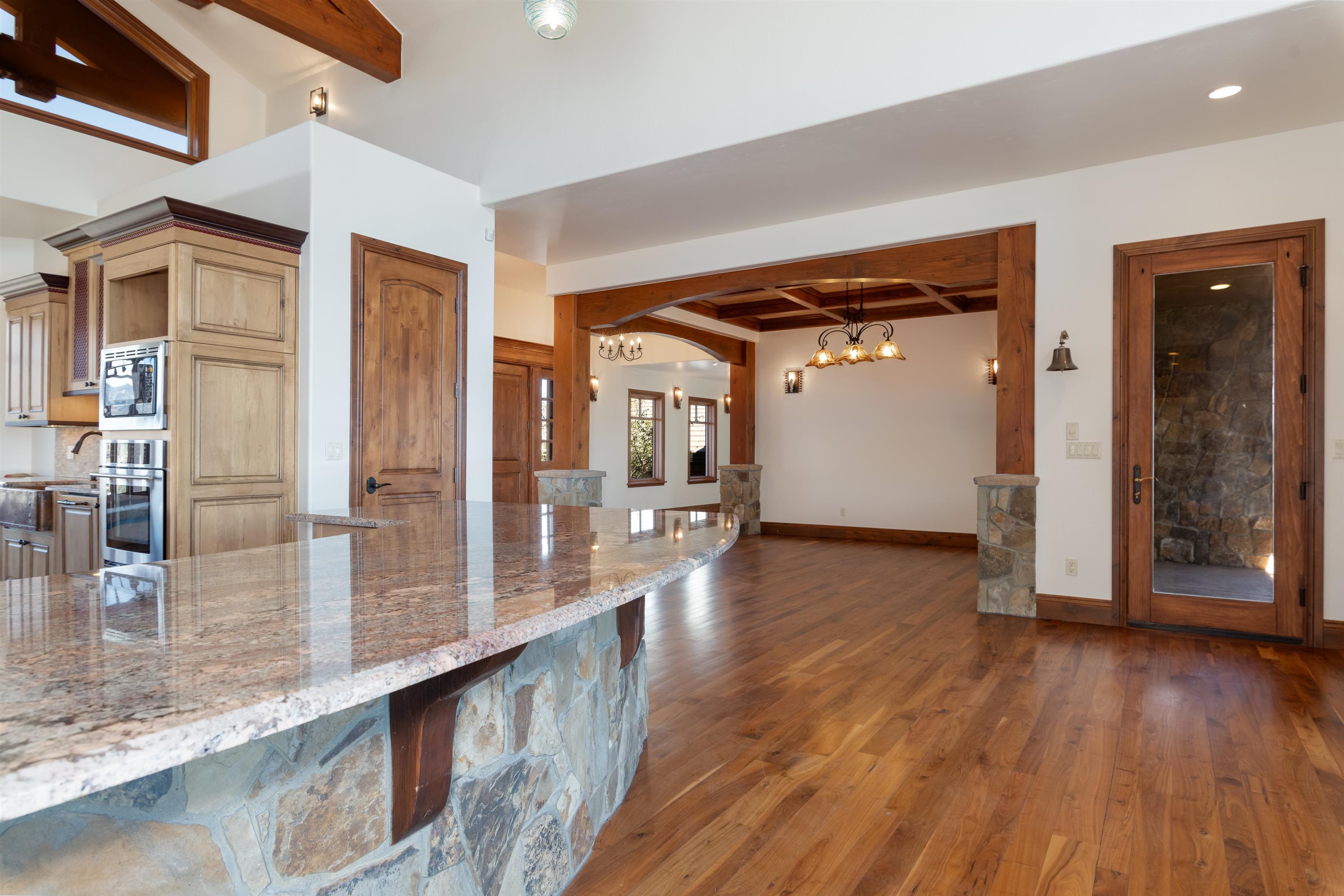 354 High Desert Road Property Photo 10