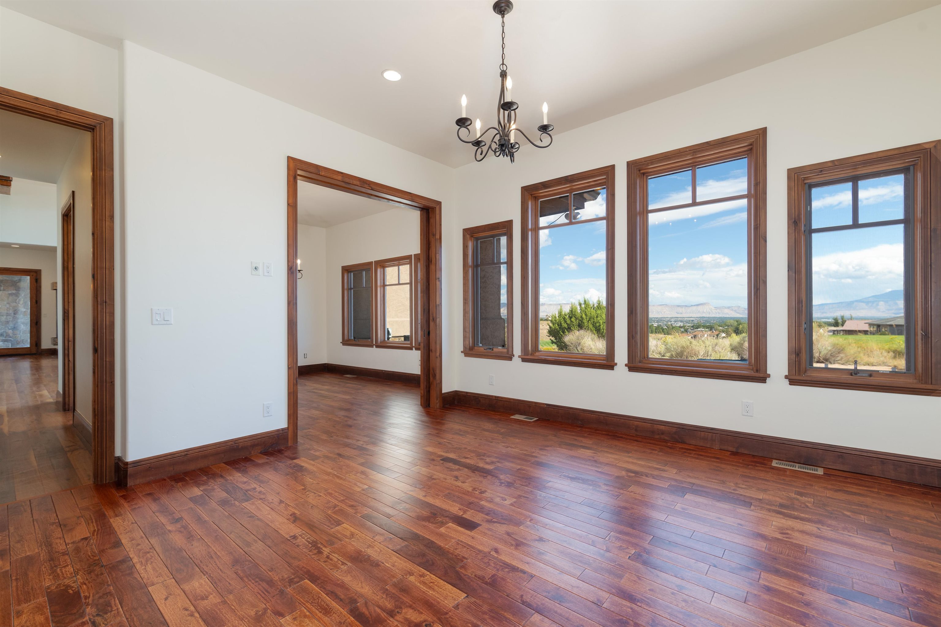354 High Desert Road Property Photo 18