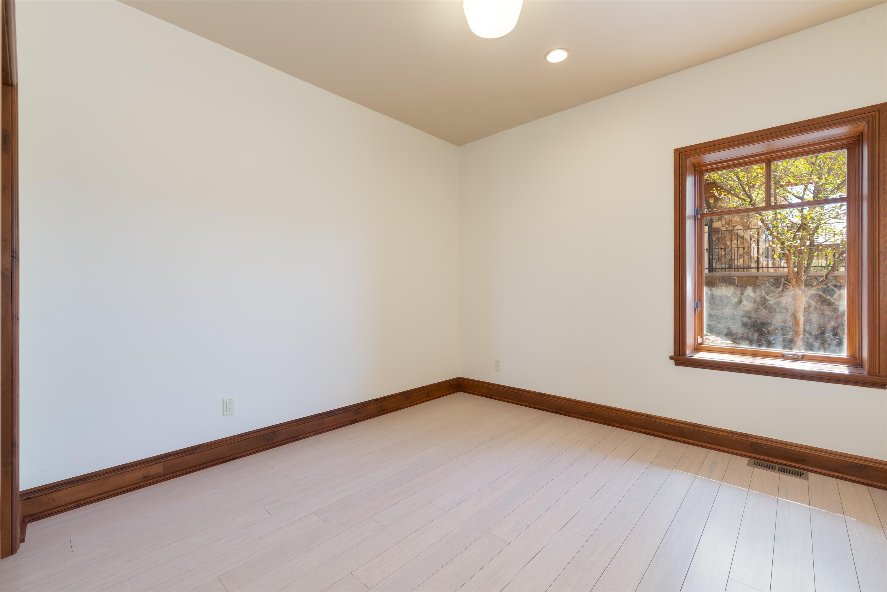 354 High Desert Road Property Photo 28