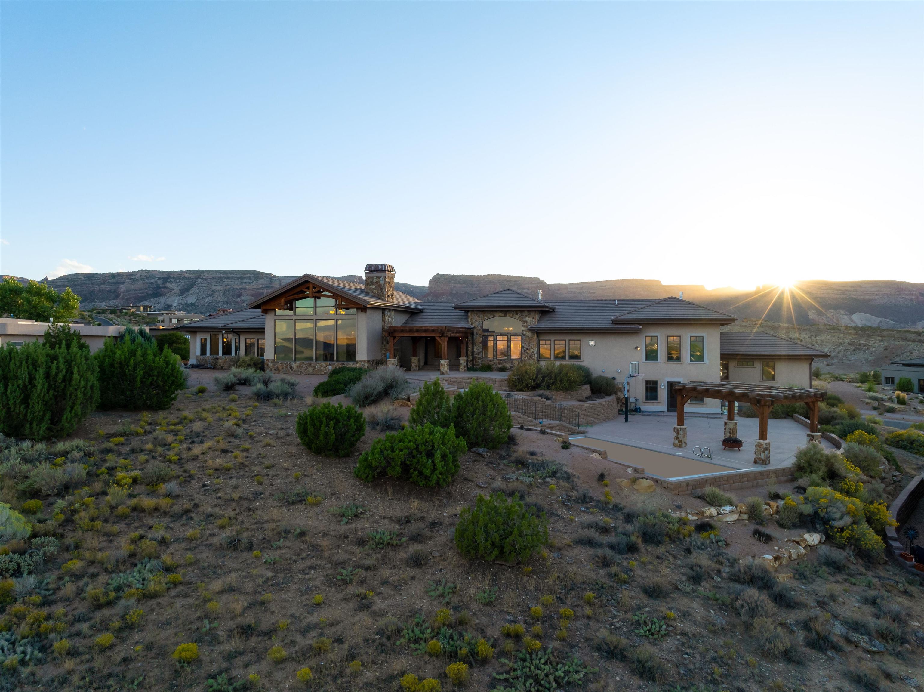 354 High Desert Road Property Photo 41