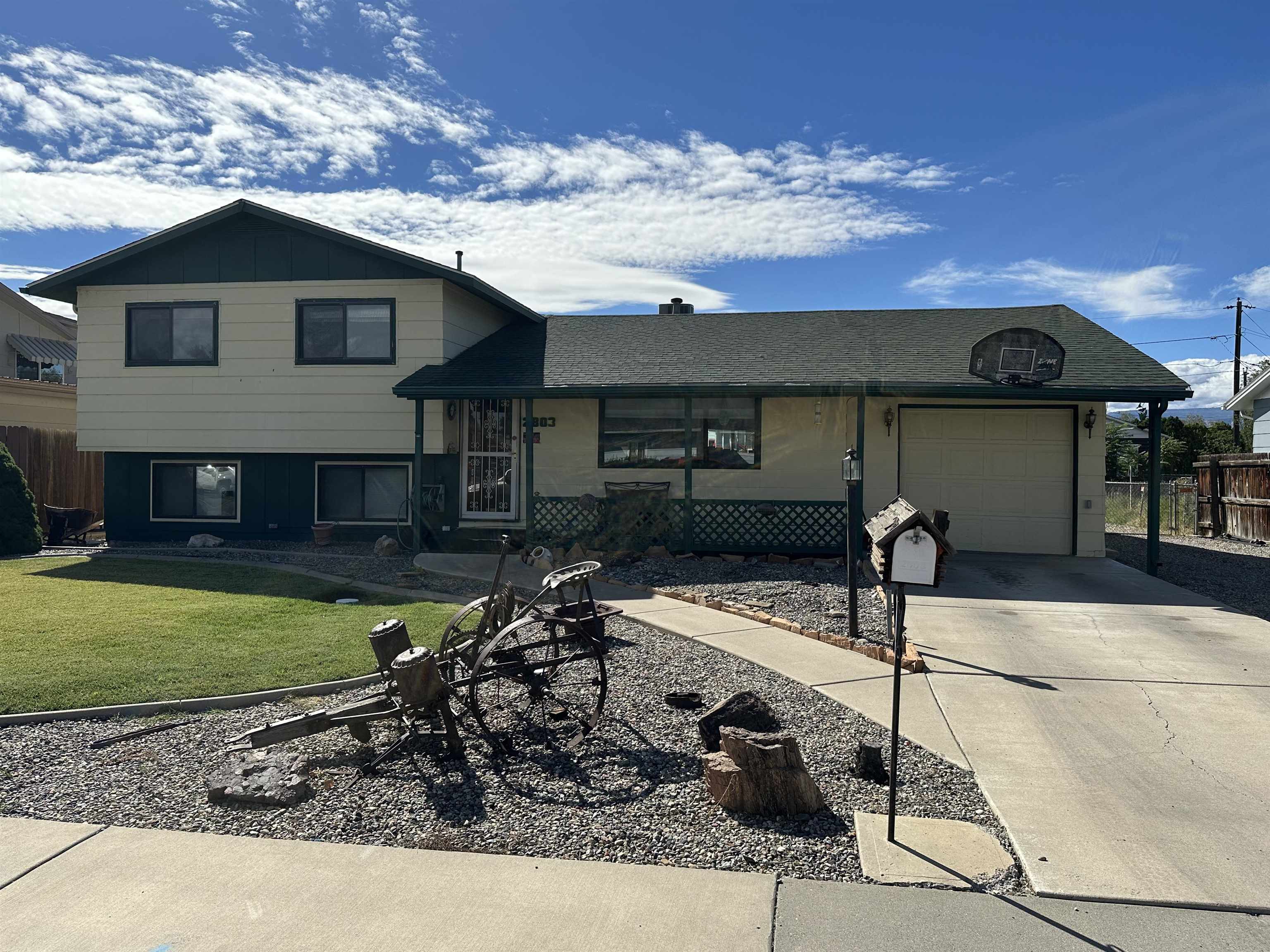 2803 Mesa Avenue Property Photo 1