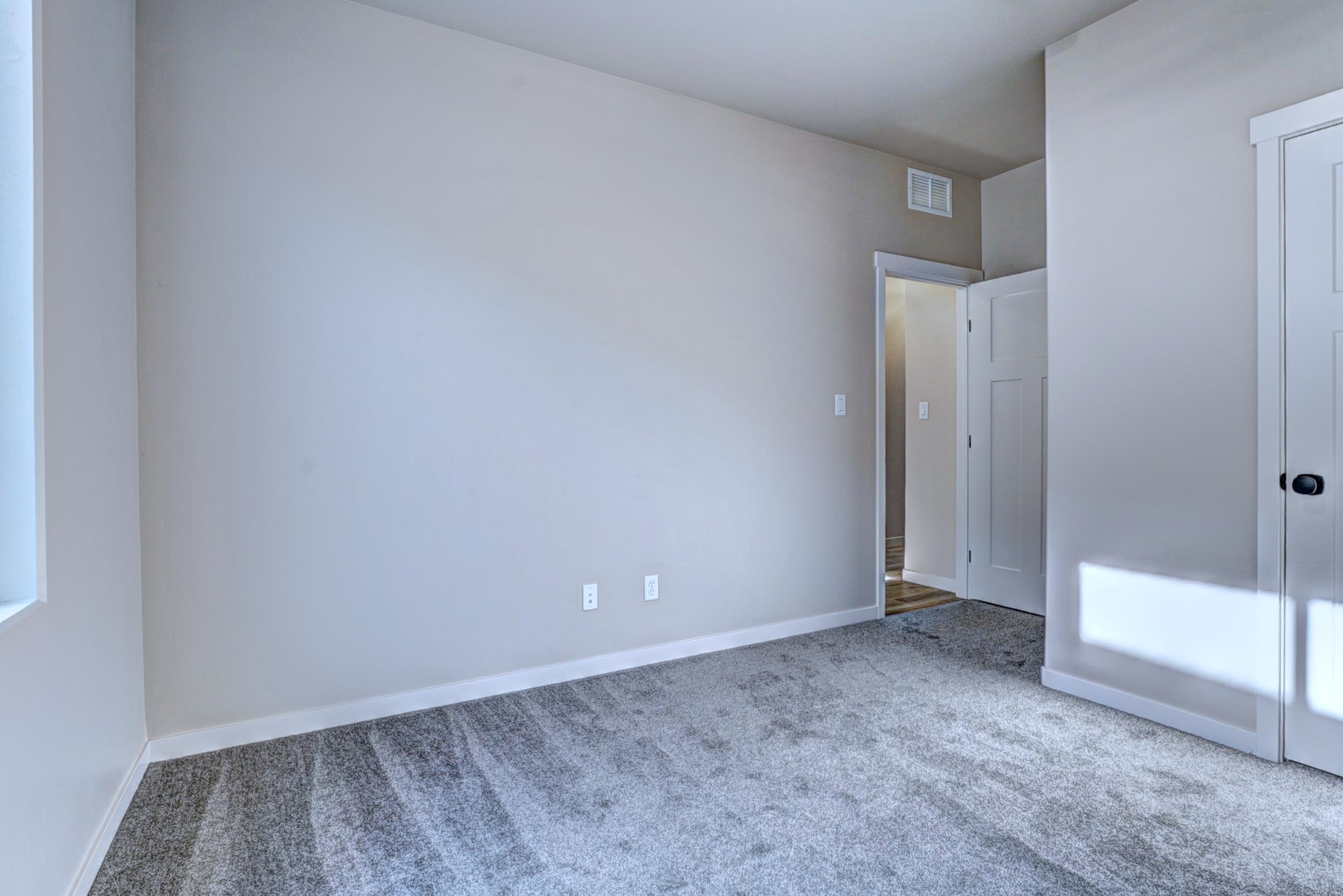 2743 Storm Avenue Property Photo 23