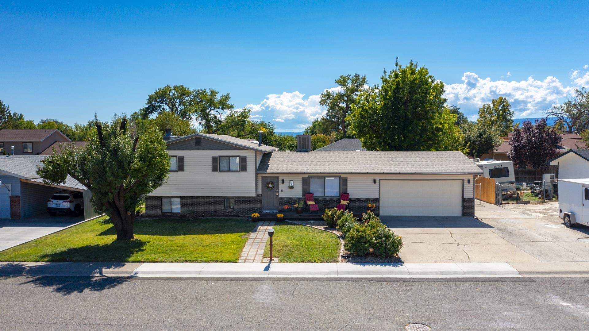 Darla Jean Real Estate Listings Main Image