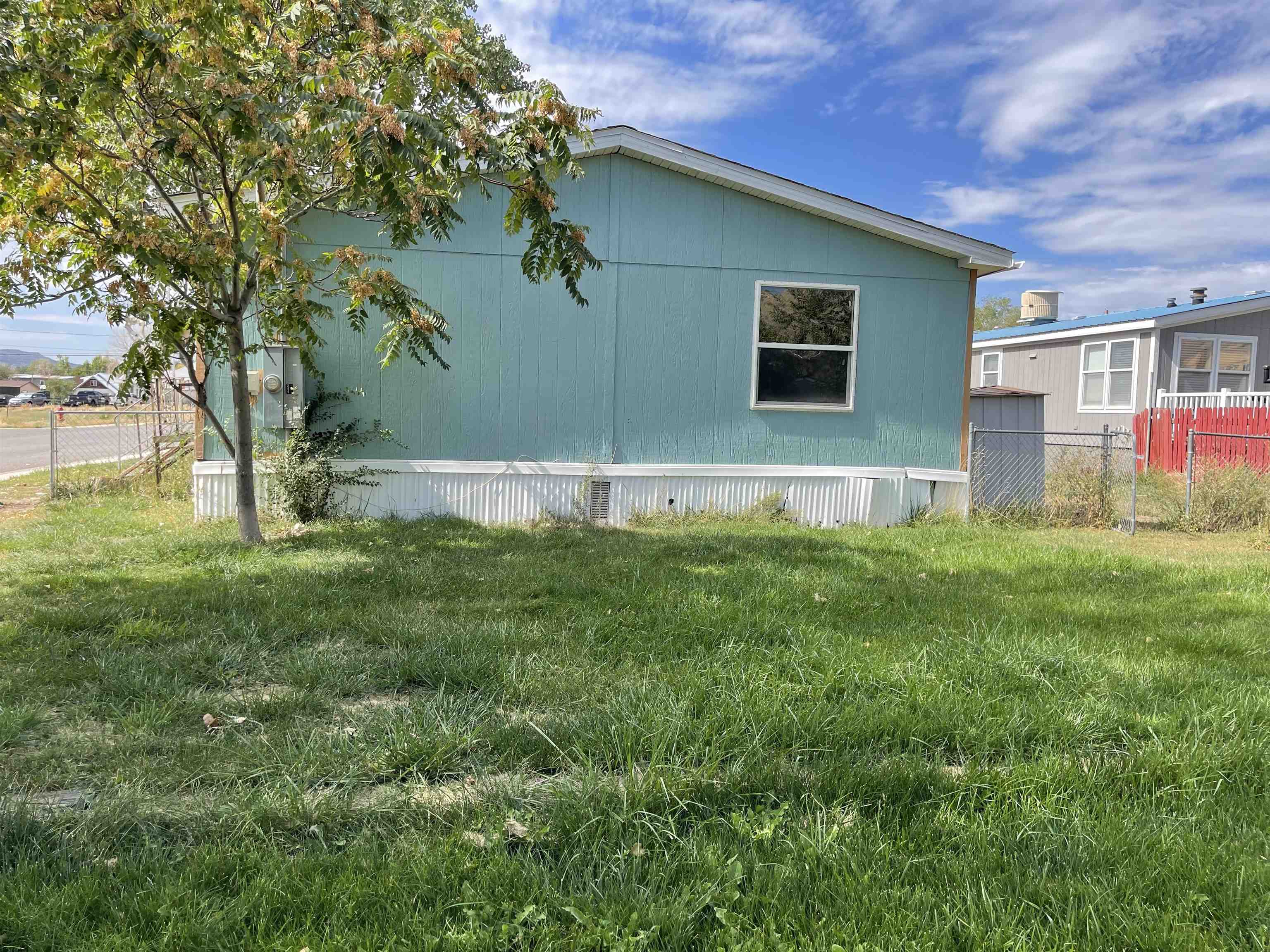 576 Stewart Street Property Photo 5