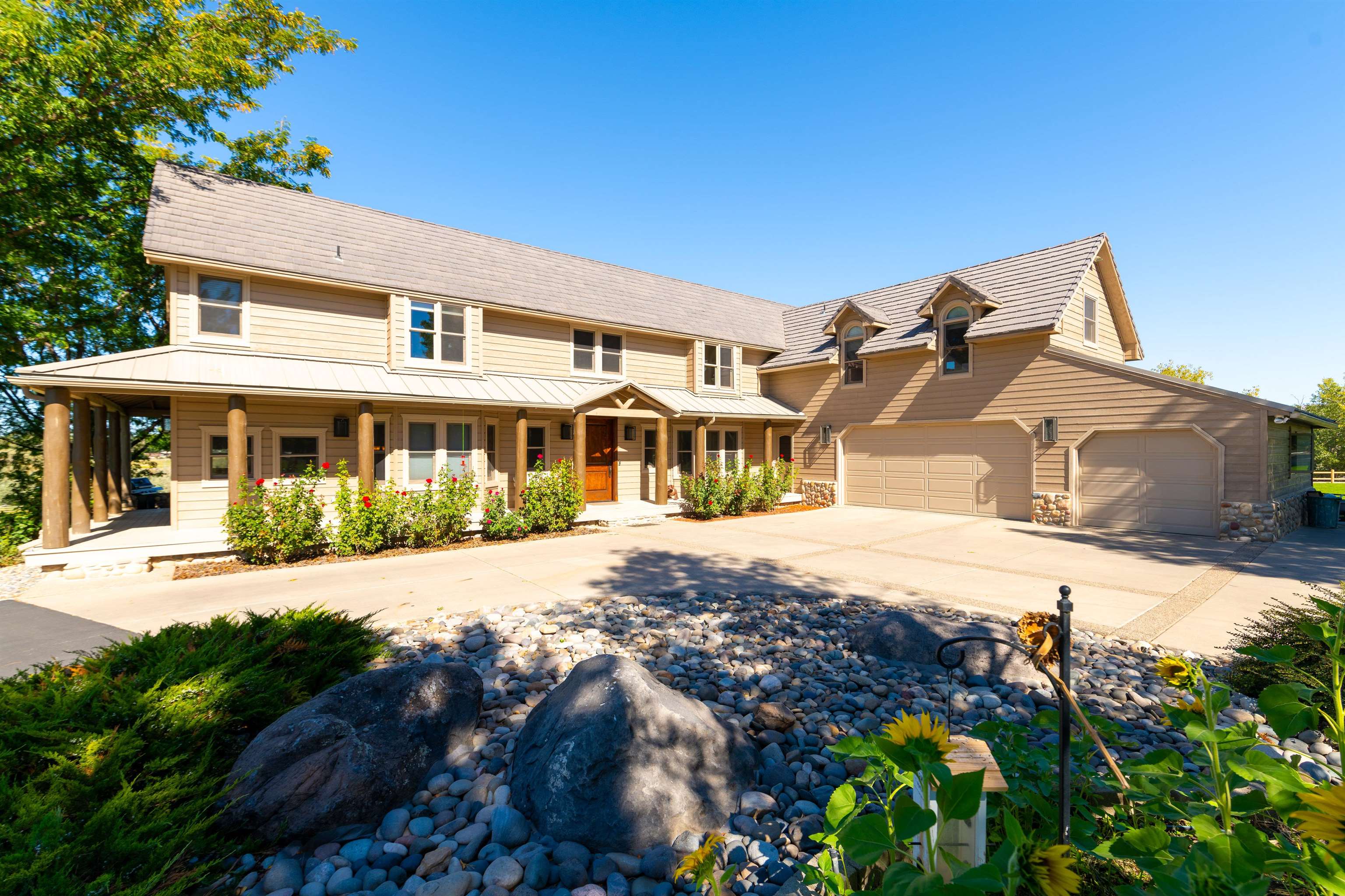 2536 I Road Property Photo