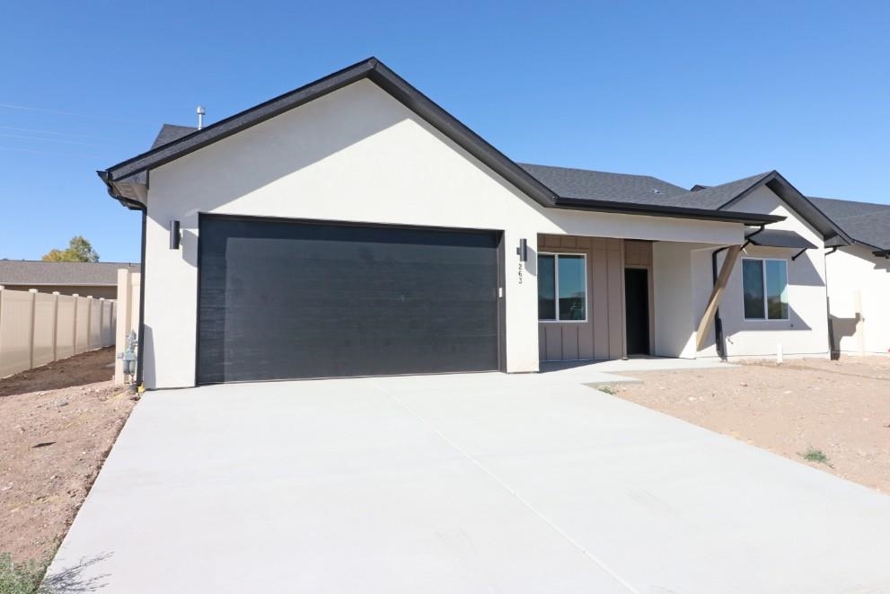 263 Maggie Drive Property Photo 1