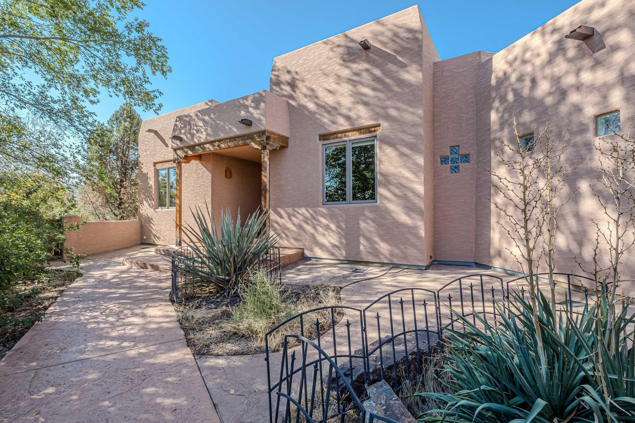 587 20 3/4 Road Property Photo 6