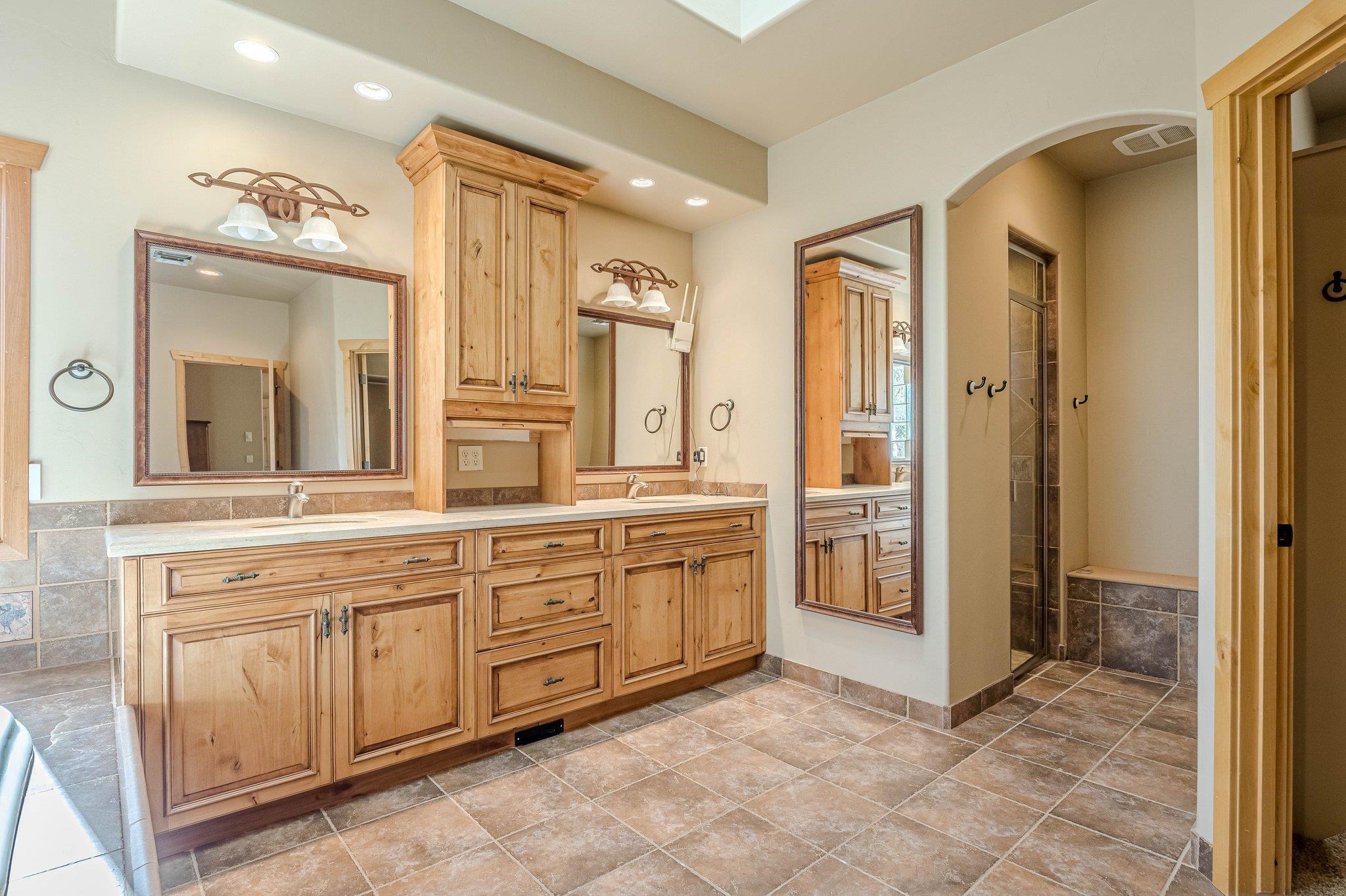 587 20 3/4 Road Property Photo 23