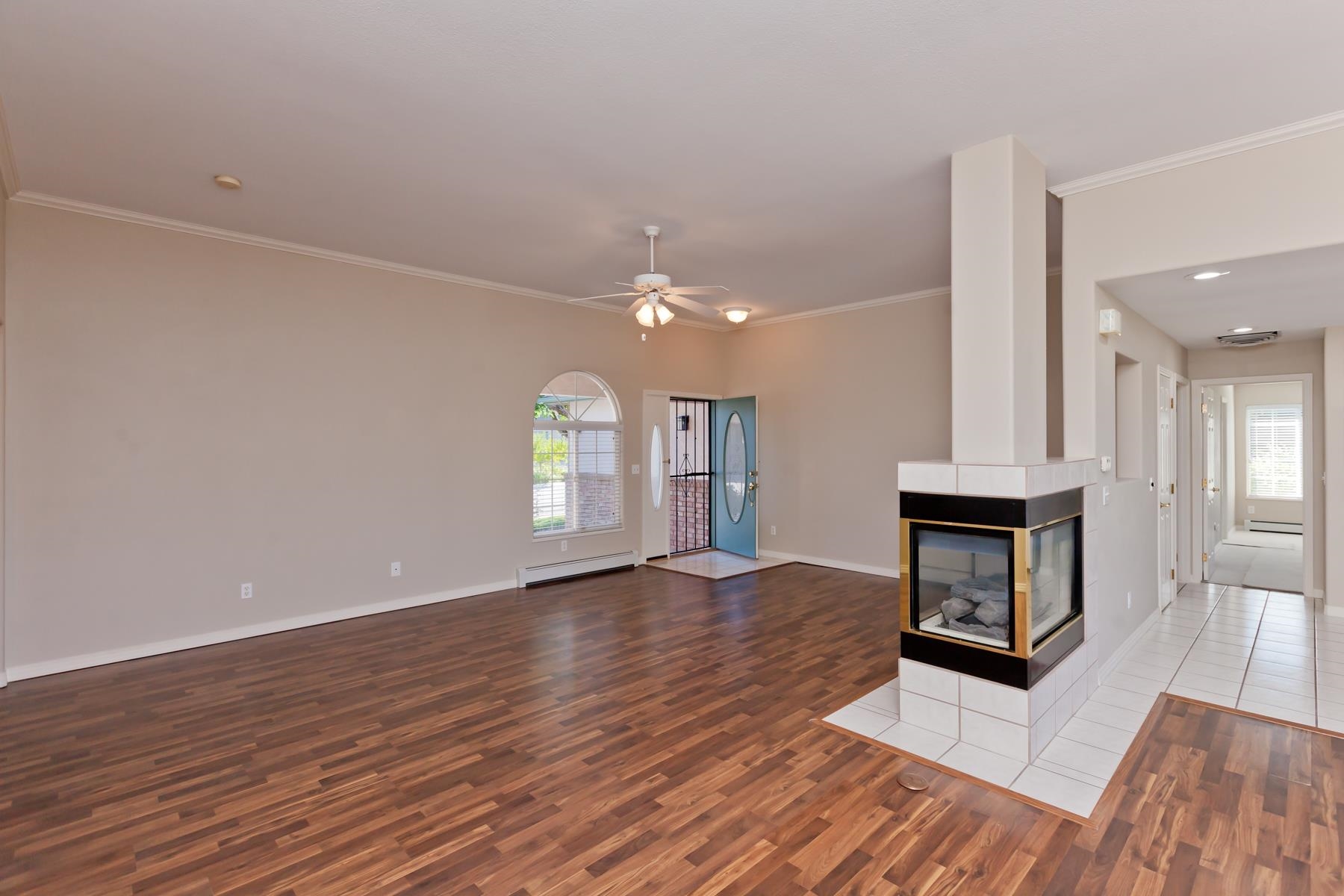 523 Grouse Court Property Photo 11