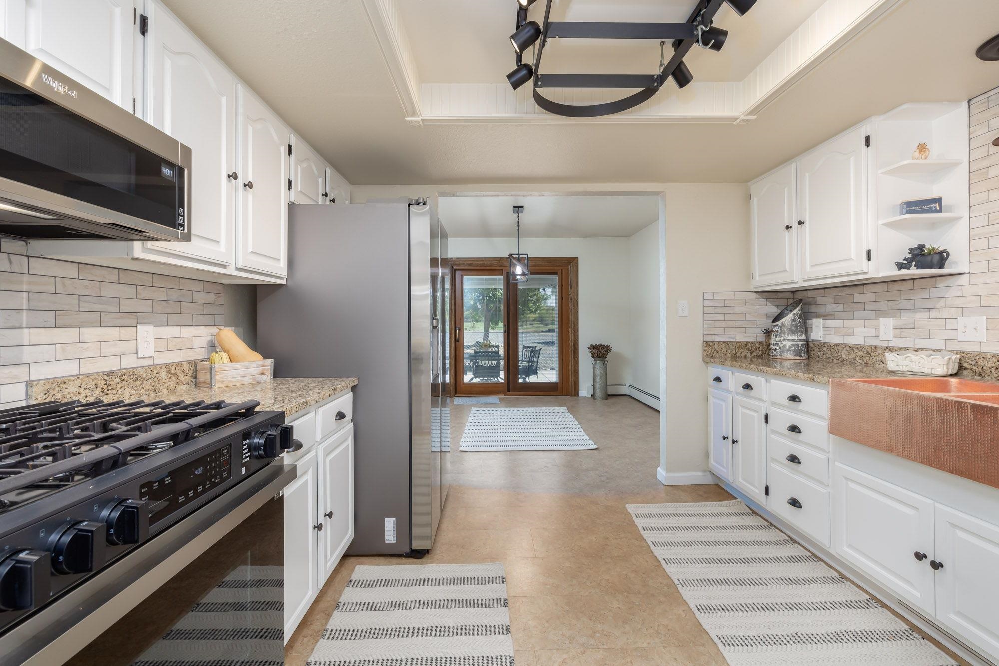 230 31 3/10 Road Property Photo 7
