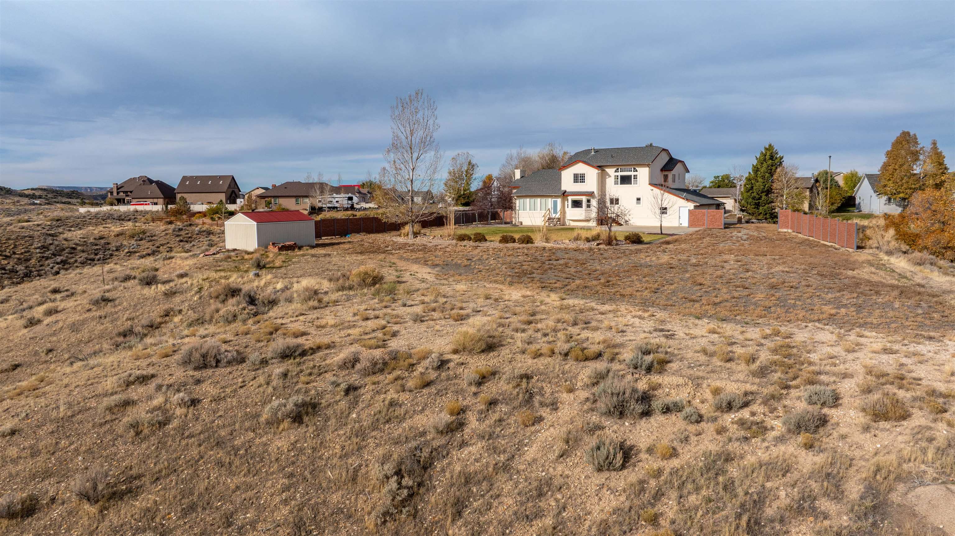 1285 La Mesa Circle Property Photo 4