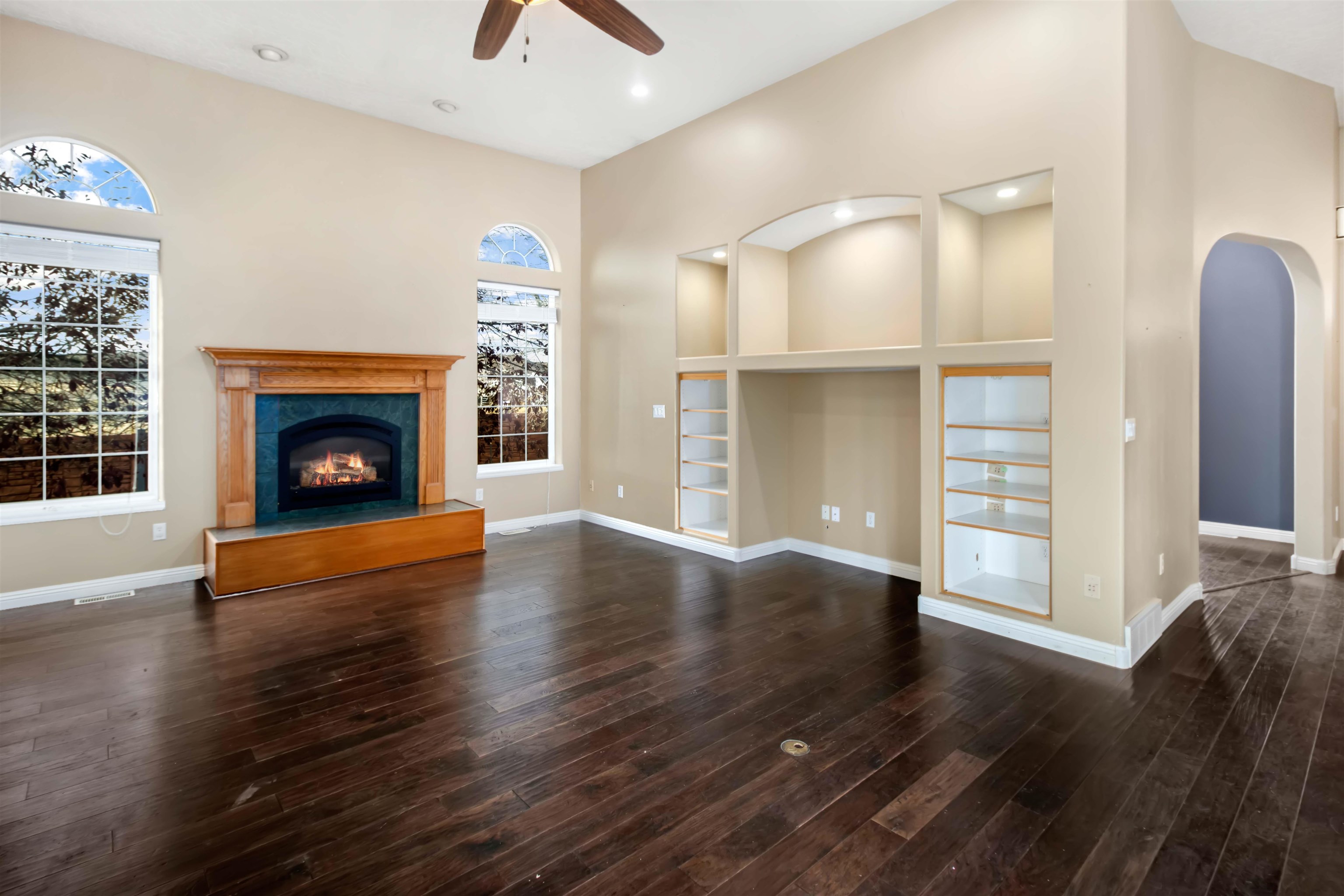 1285 La Mesa Circle Property Photo 12